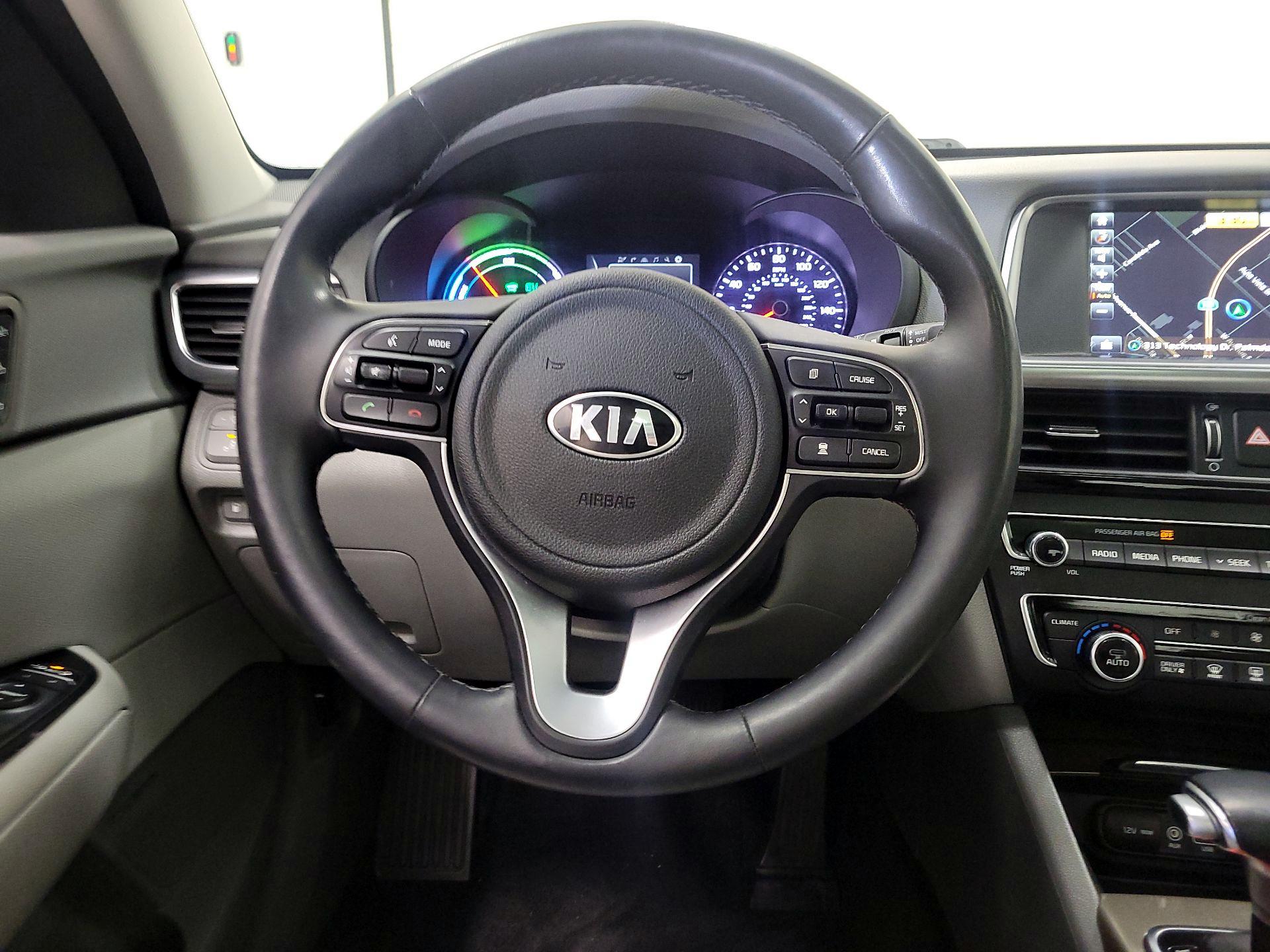 Thumbnail: 2017 Kia Optima - 10