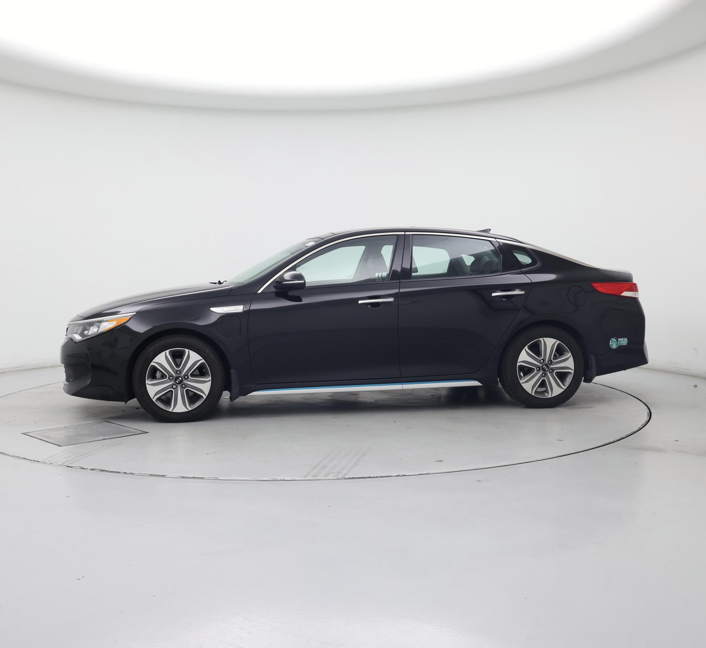 Thumbnail: 2017 Kia Optima - 3