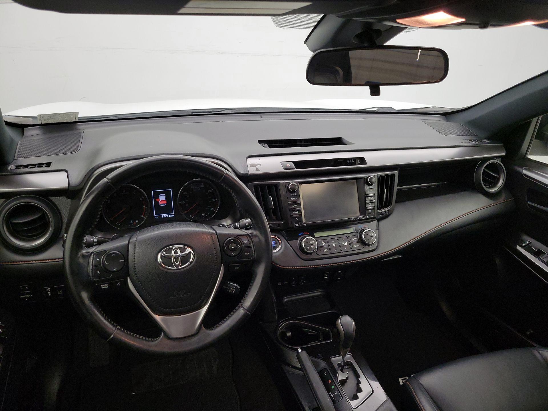 Thumbnail: 2017 Toyota RAV4 - 9