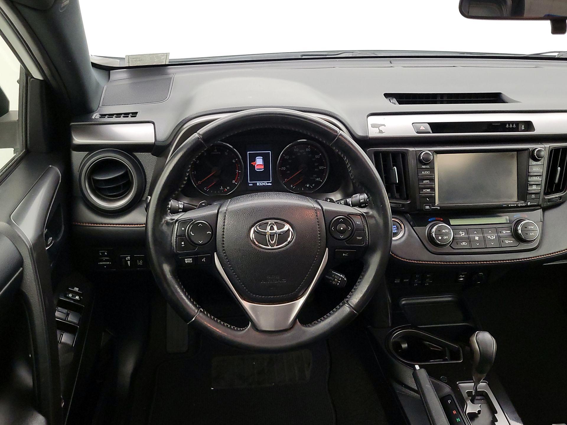 Thumbnail: 2017 Toyota RAV4 - 10