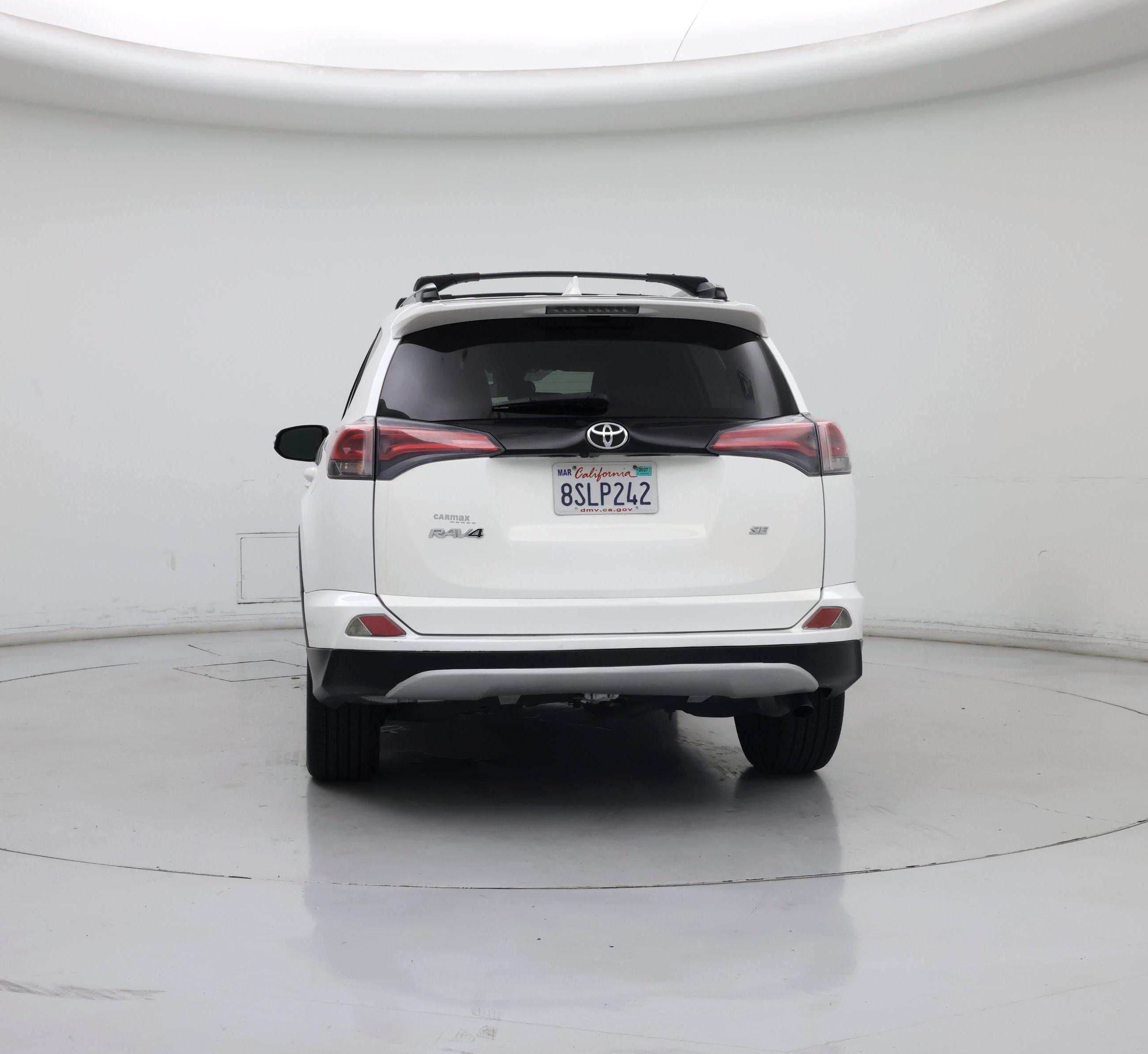 Thumbnail: 2017 Toyota RAV4 - 6