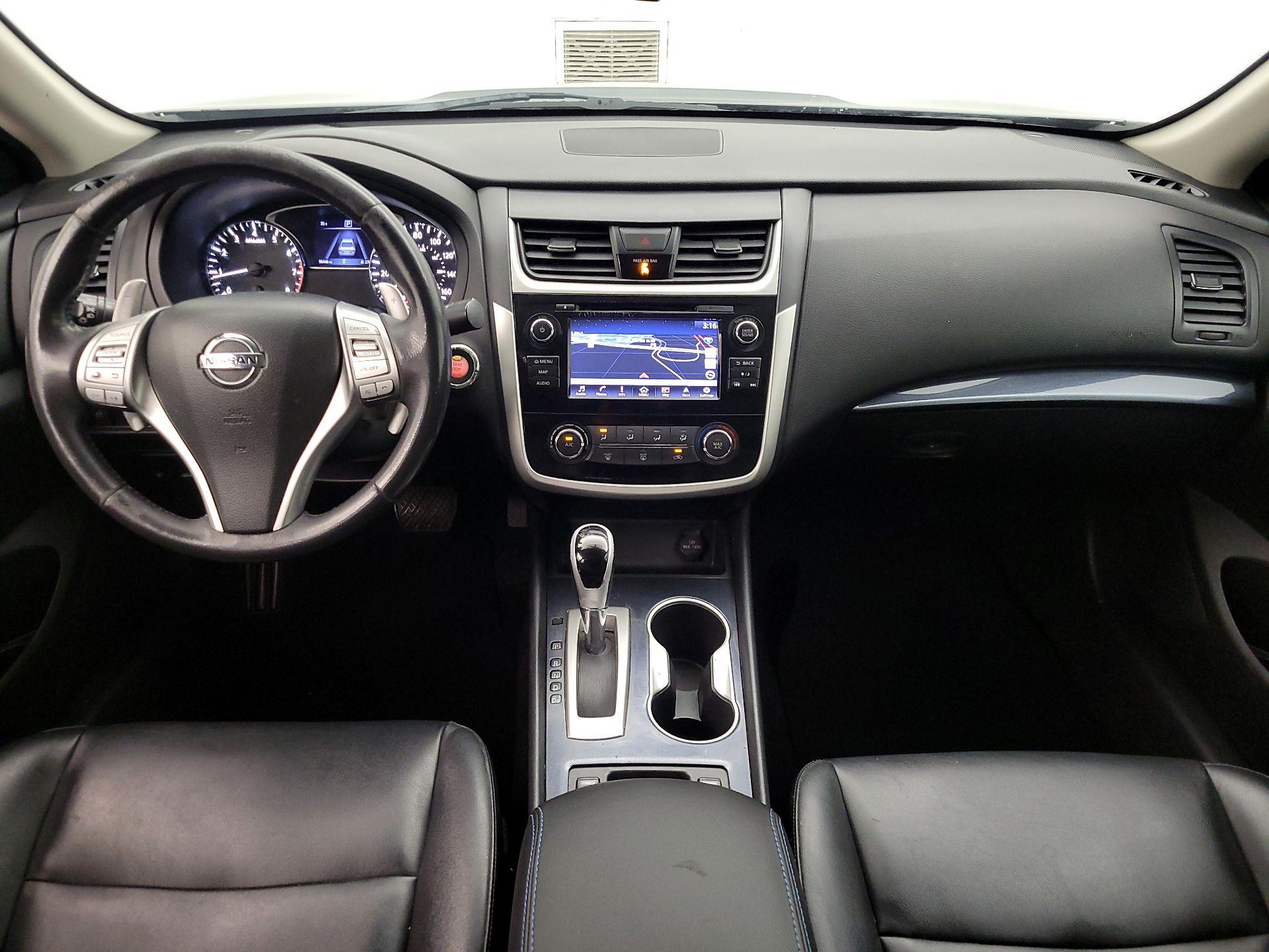 Thumbnail: 2018 Nissan Altima - 9