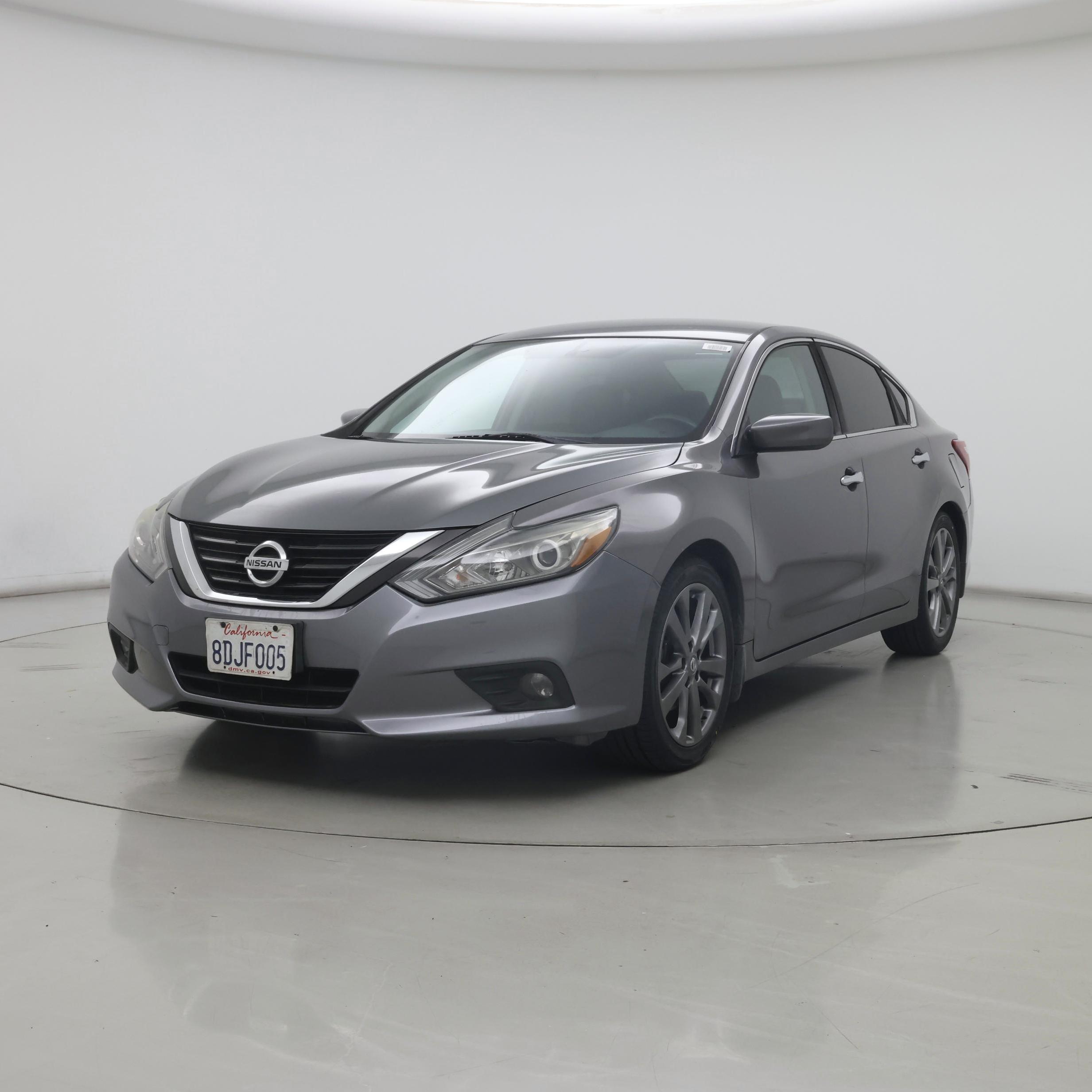 Thumbnail: 2018 Nissan Altima - 4