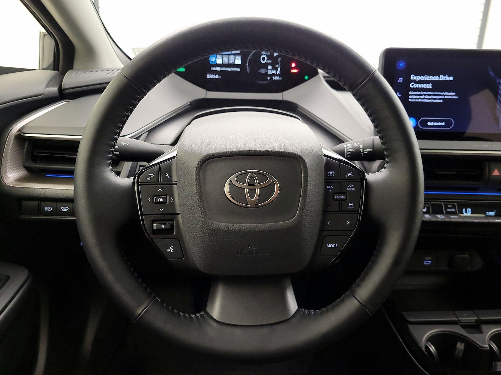 2024 Toyota Prius XLE - Photo 11