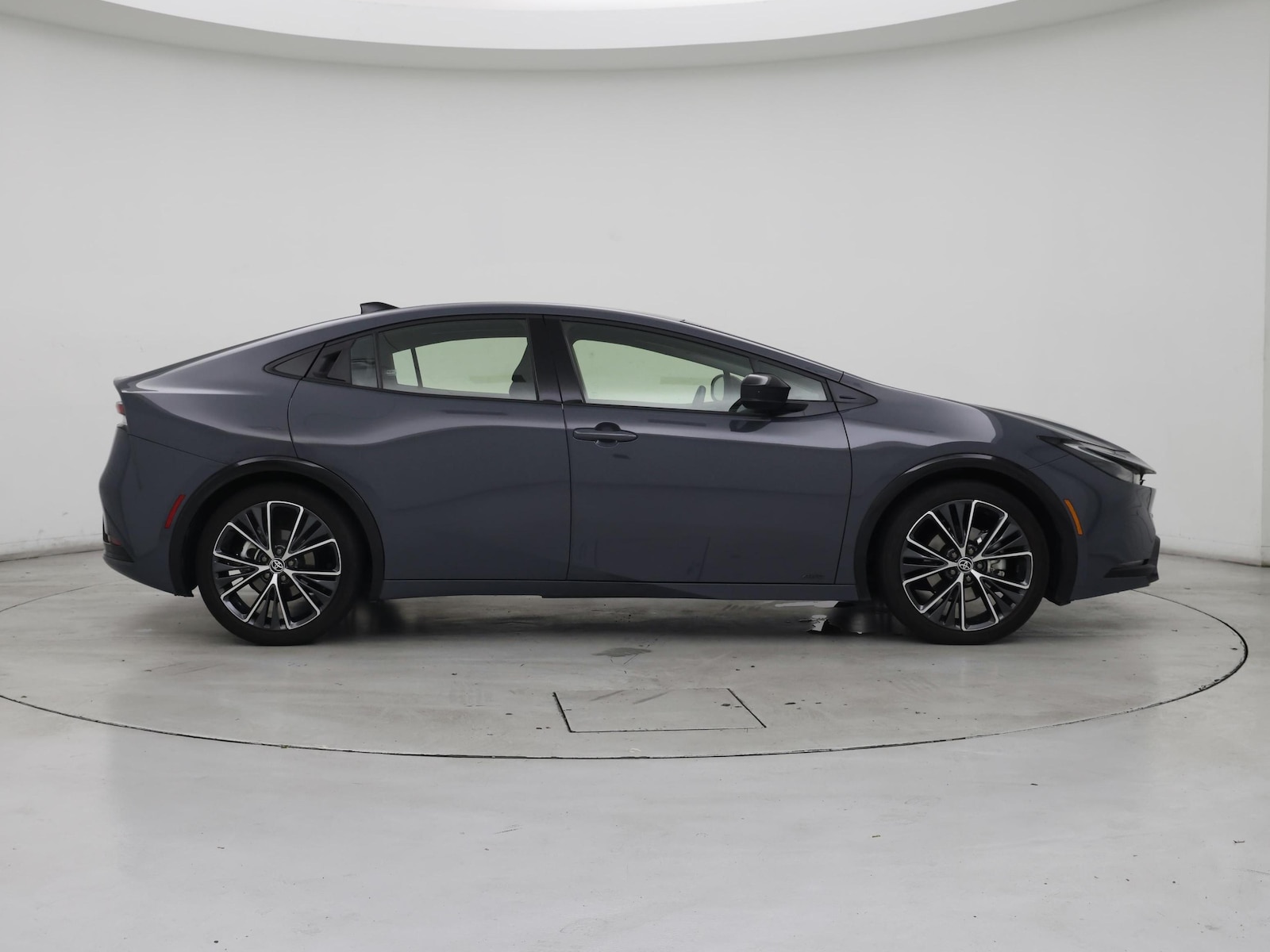 2024 Toyota Prius XLE - Photo 8