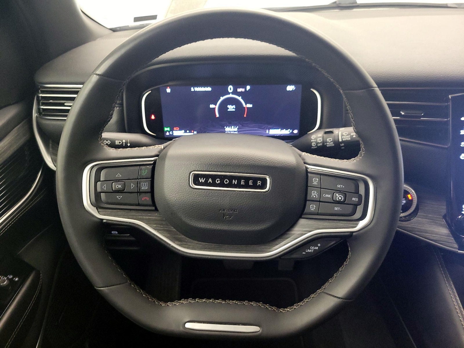 2024 Jeep Wagoneer Series II - Photo 11