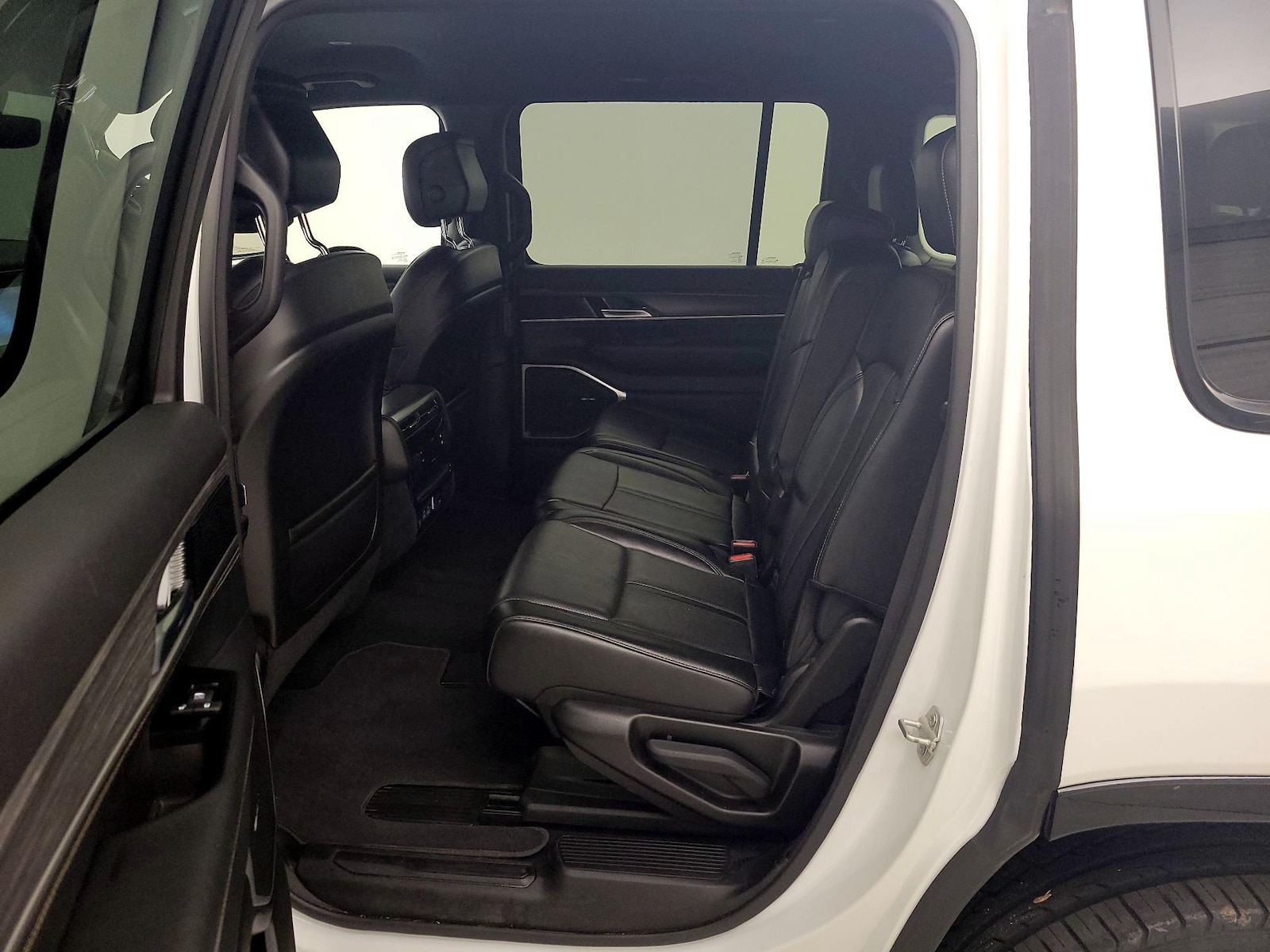 2024 Jeep Wagoneer Series II - Photo 21
