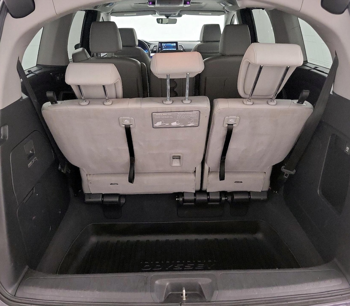 Trunk/Cargo (Seats Up)