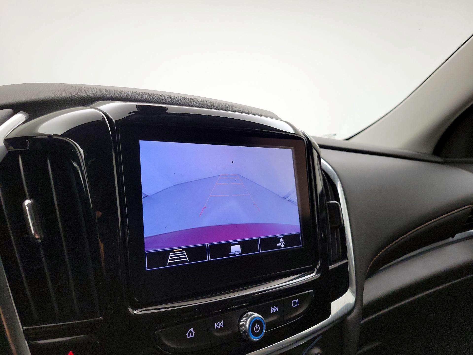 Thumbnail: 2021 Chevrolet Traverse - 15