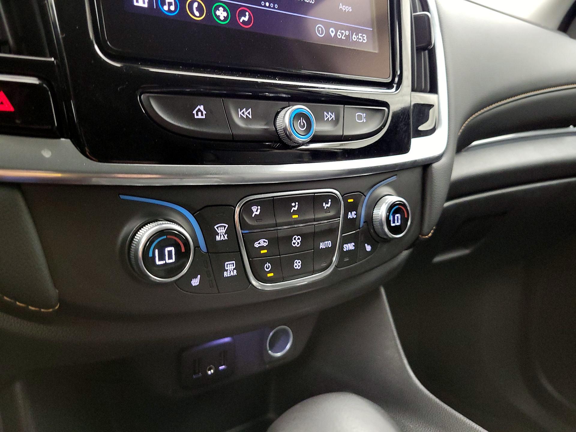 Thumbnail: 2021 Chevrolet Traverse - 17