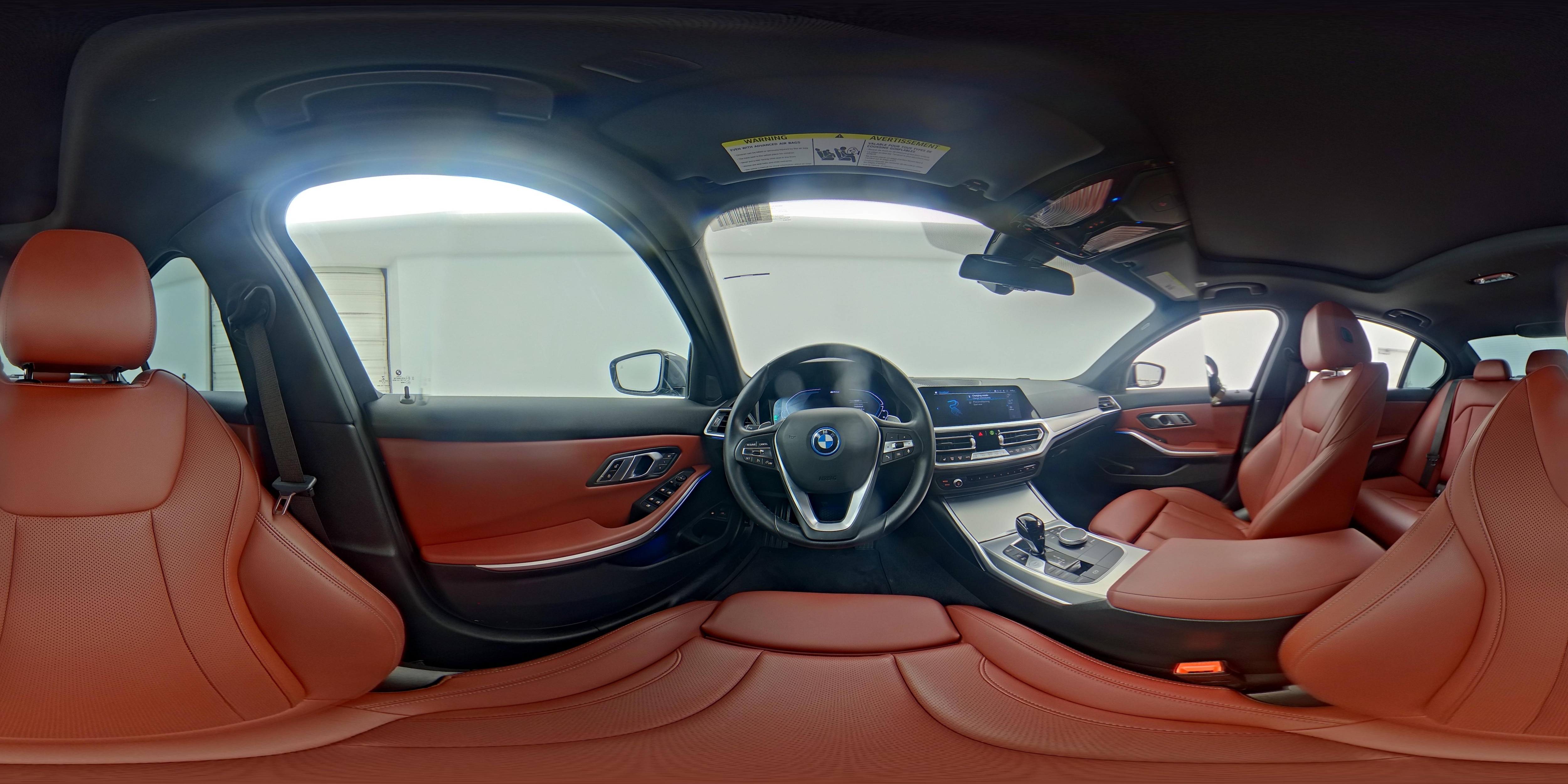 2022 BMW 3 Series 330e - Photo 27