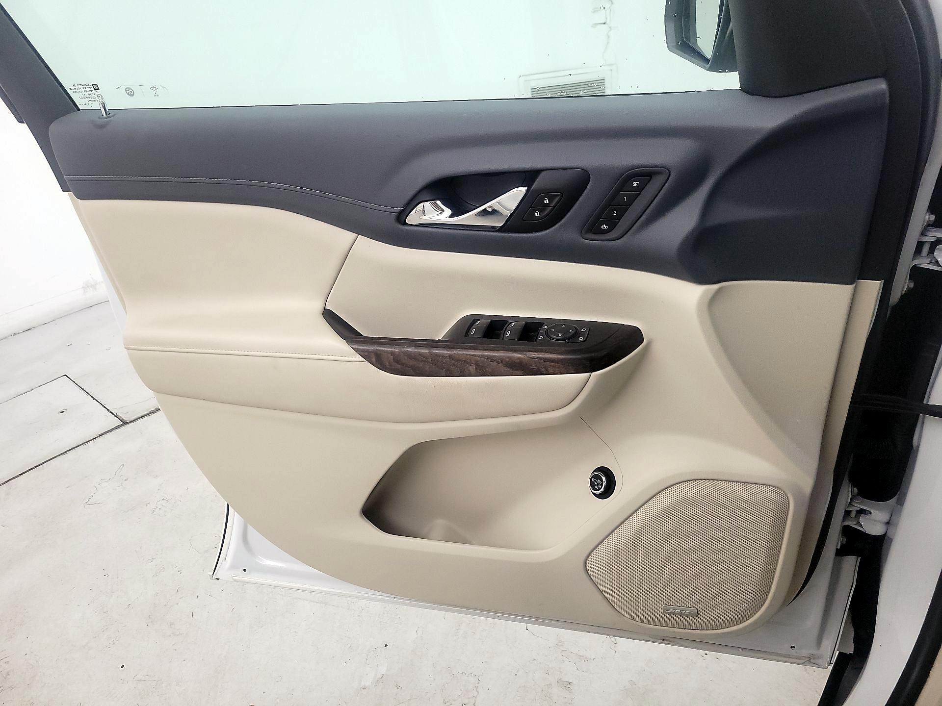 Thumbnail: 2020 GMC Acadia - 12