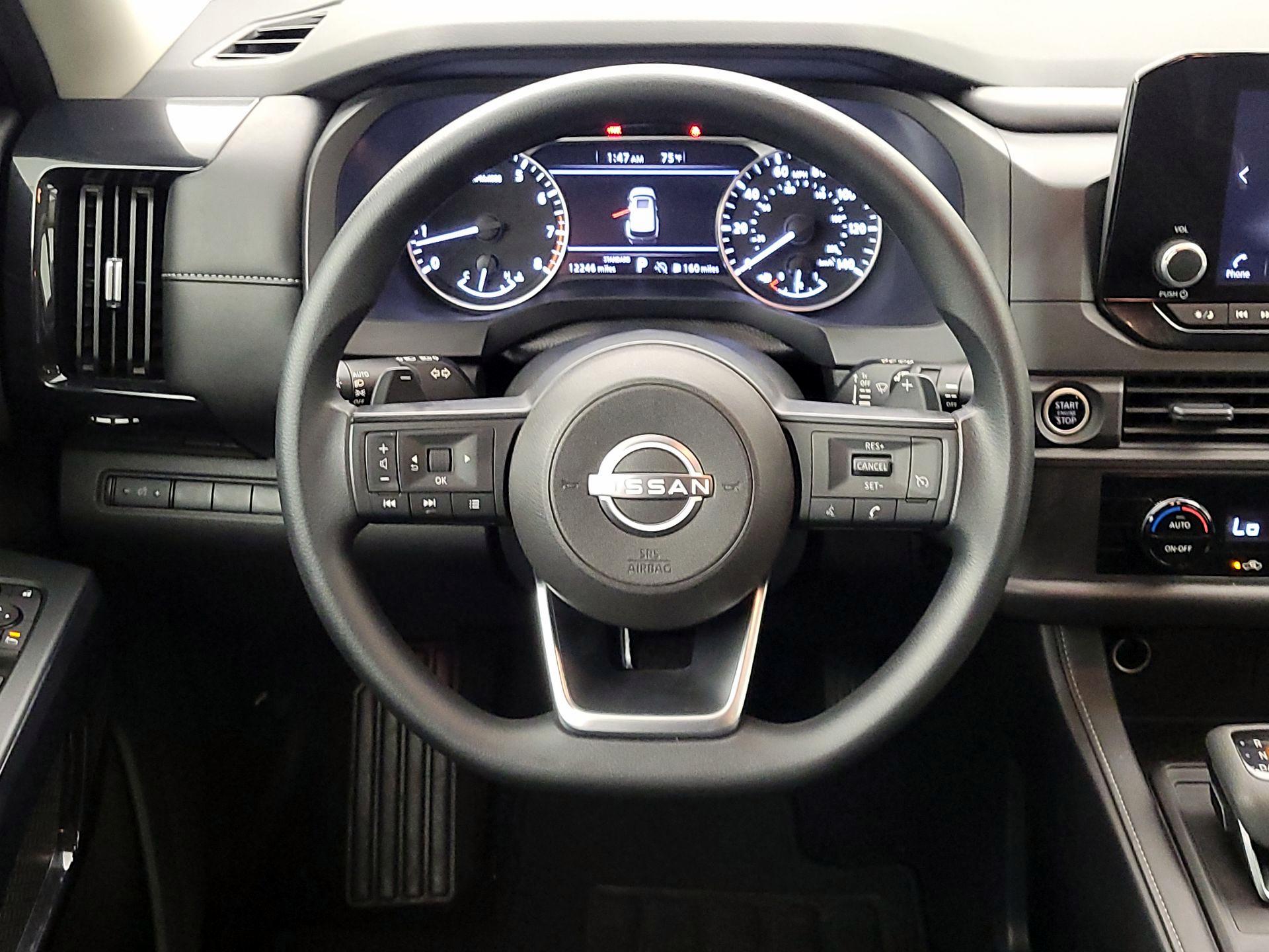 Thumbnail: 2024 Nissan Pathfinder - 10