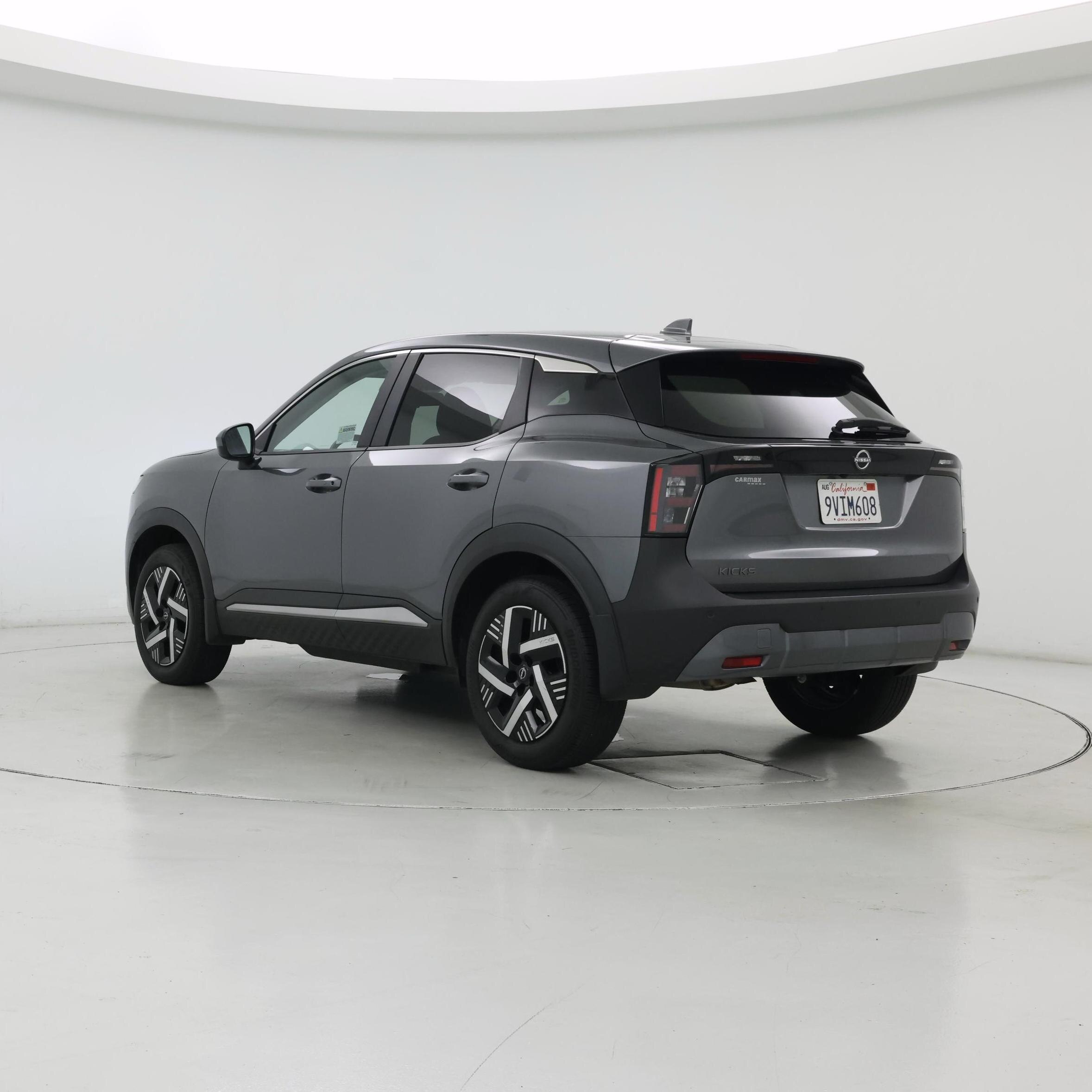 Thumbnail: 2025 Nissan Kicks - 2