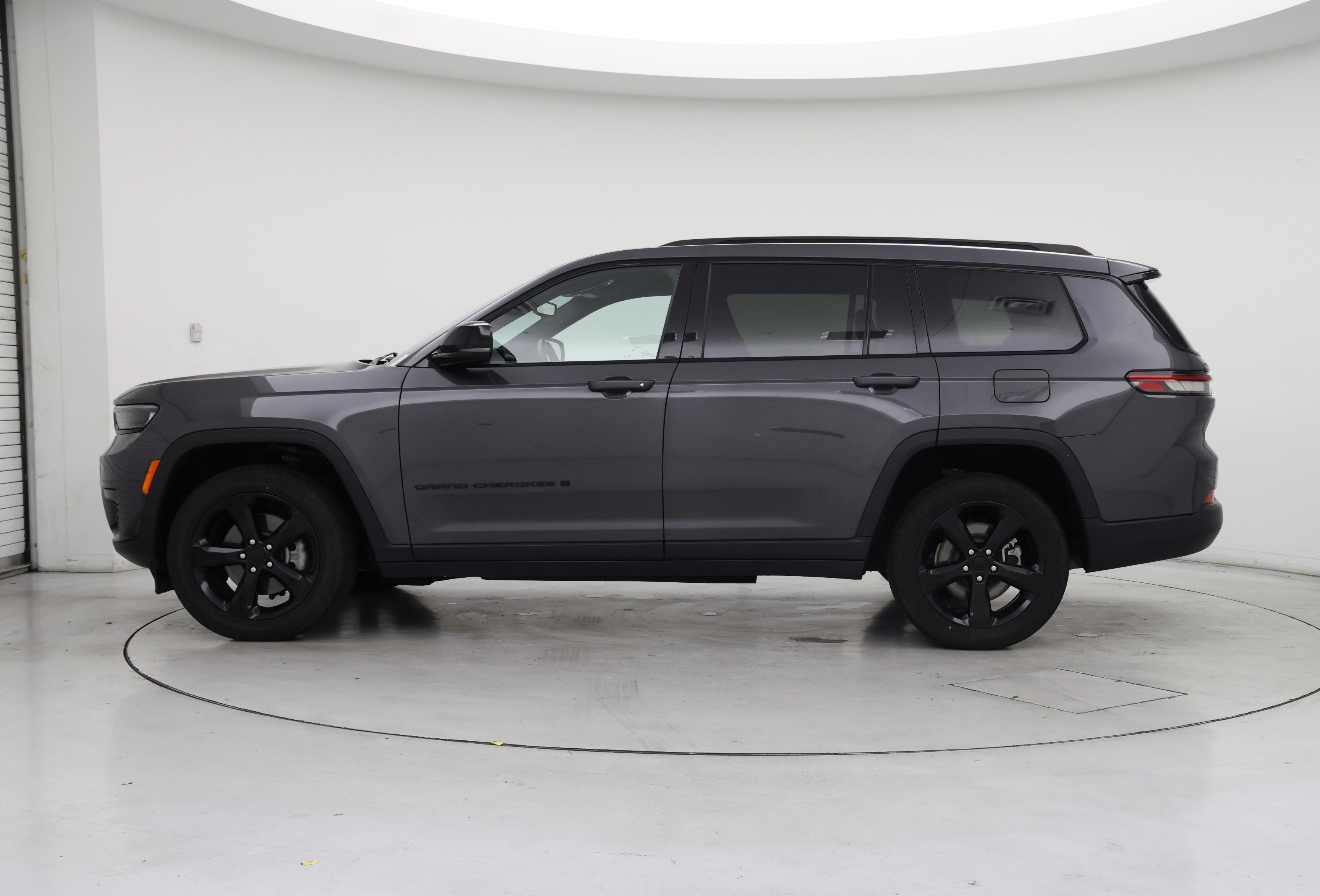 Thumbnail: 2021 Jeep Grand Cherokee L - 3