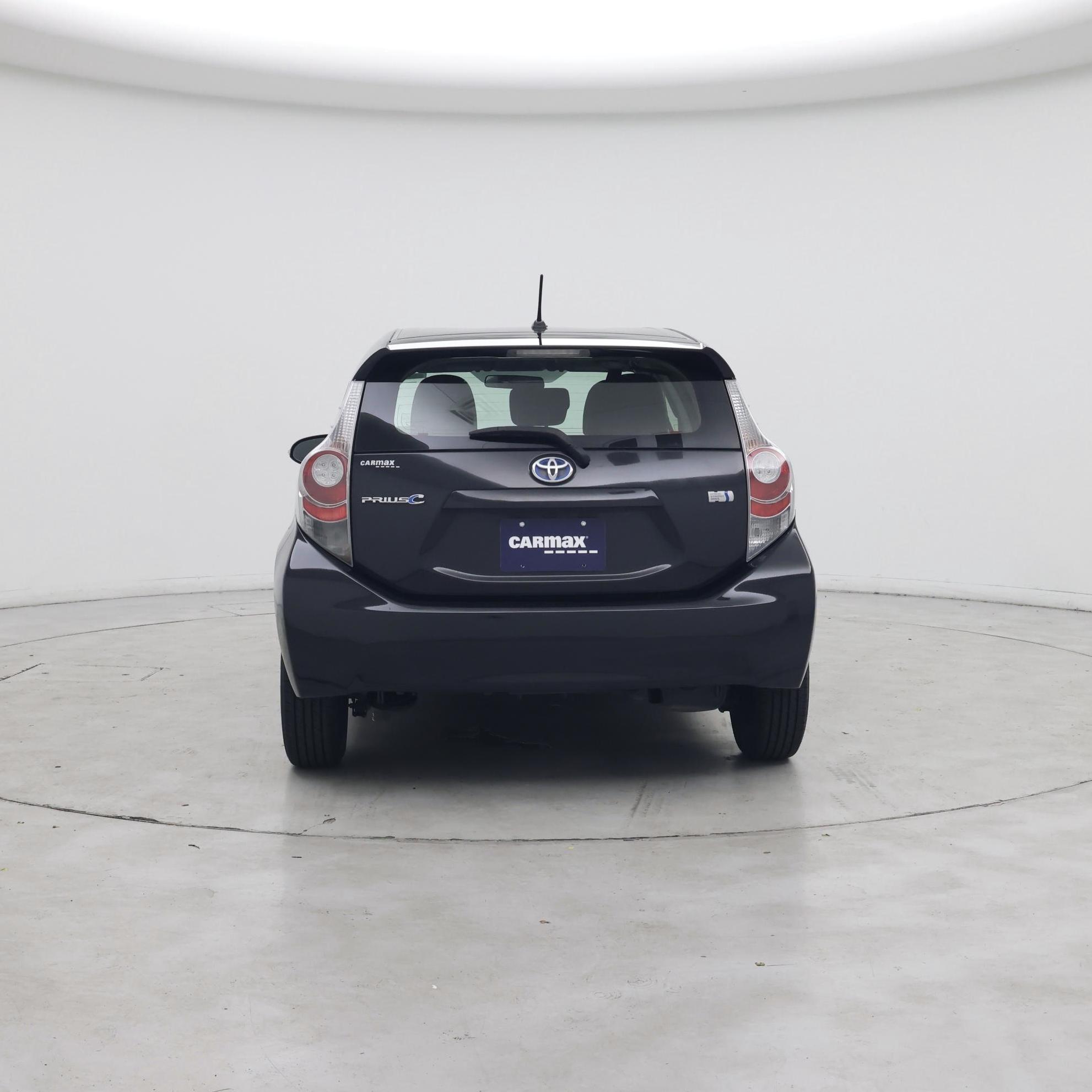 Thumbnail: 2014 Toyota Prius c - 6