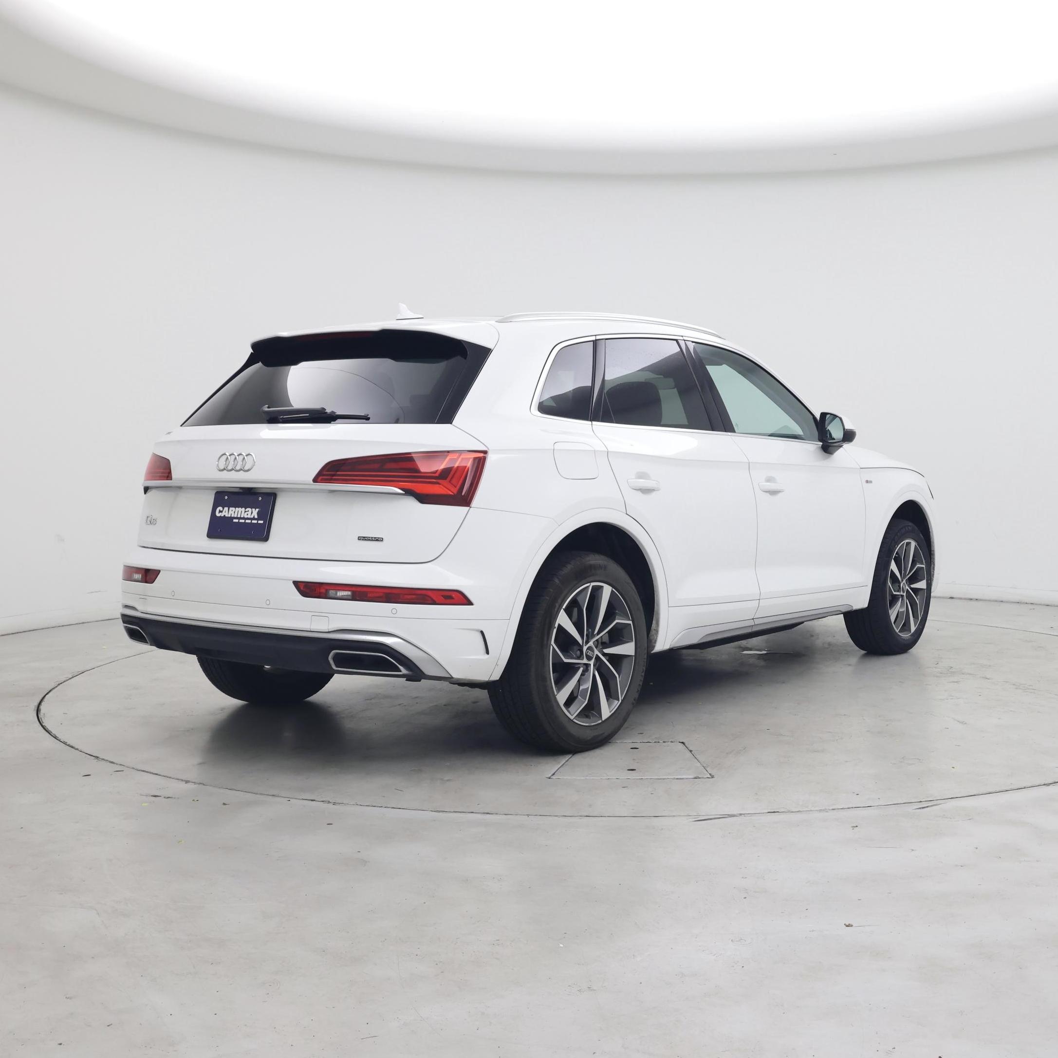 Thumbnail: 2024 Audi Q5 - 8