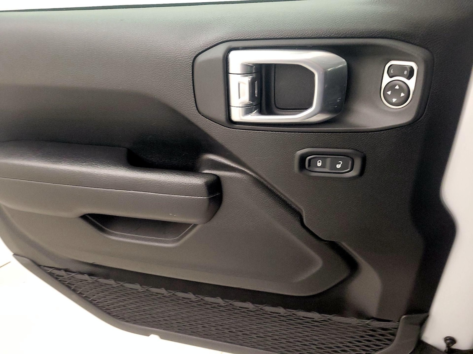 2024 Jeep Wrangler 4-Door Sport S - Photo 13