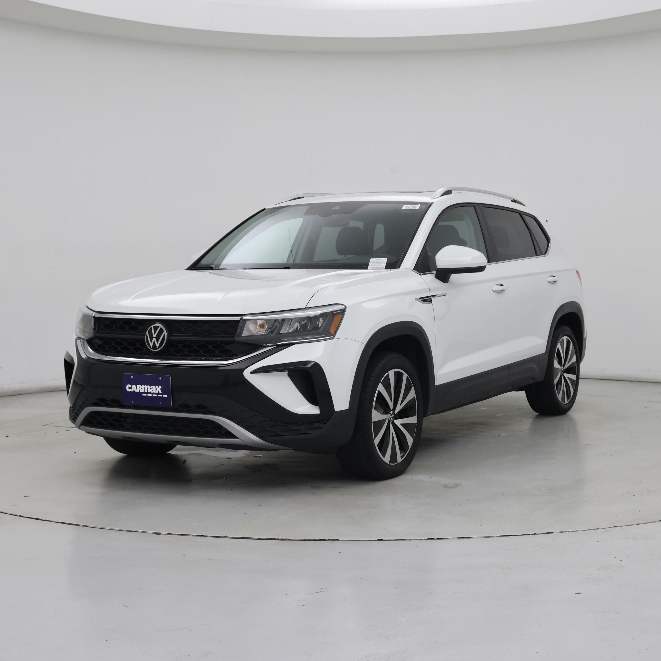 Thumbnail: 2023 Volkswagen Taos - 4