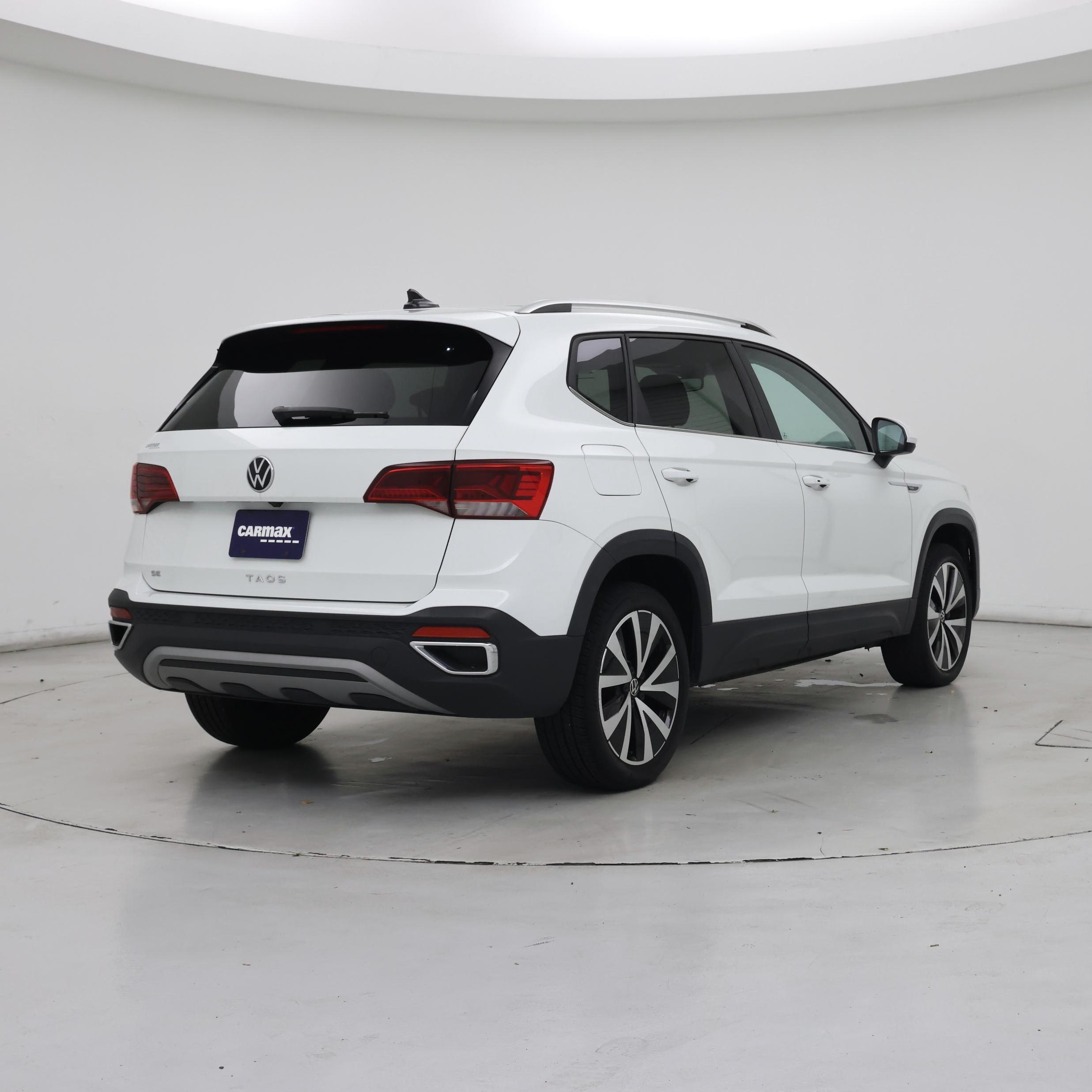 Thumbnail: 2023 Volkswagen Taos - 8