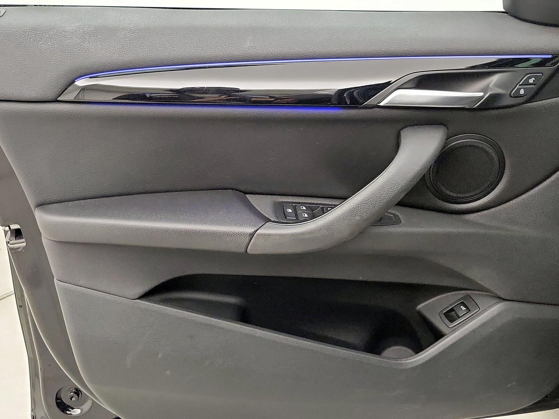Thumbnail: 2020 BMW X1 - 12