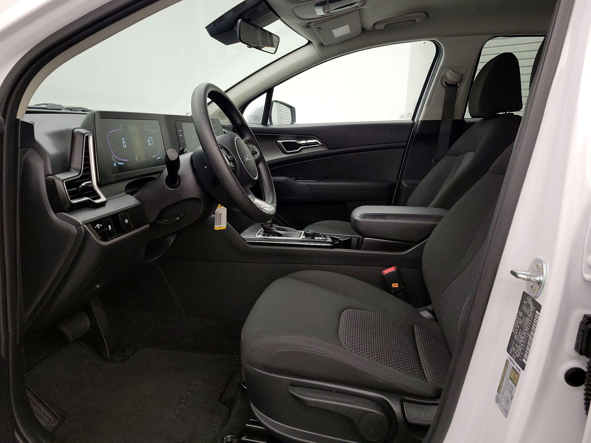 Thumbnail: 2025 Kia Sportage - 11