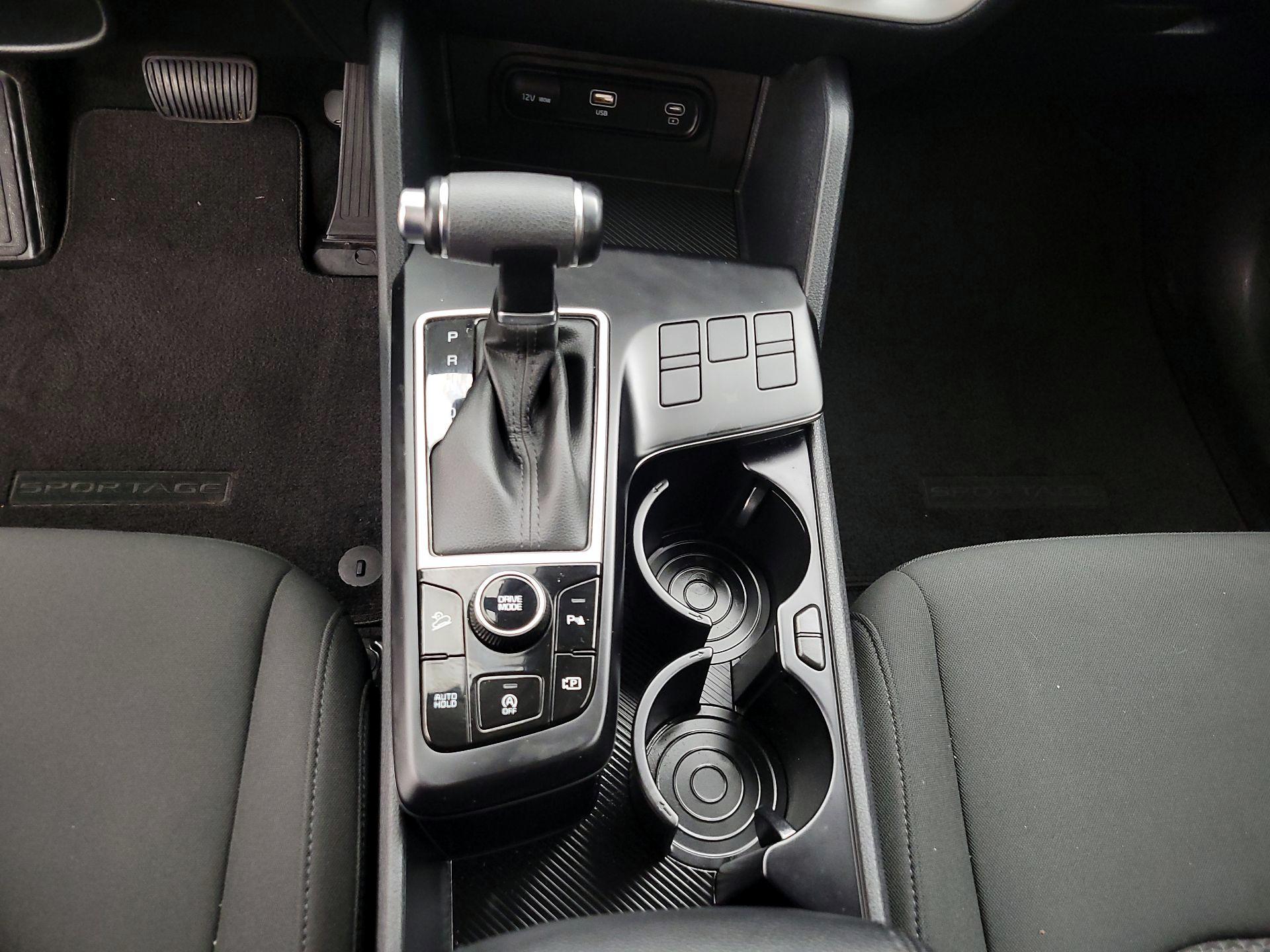 Thumbnail: 2025 Kia Sportage - 17