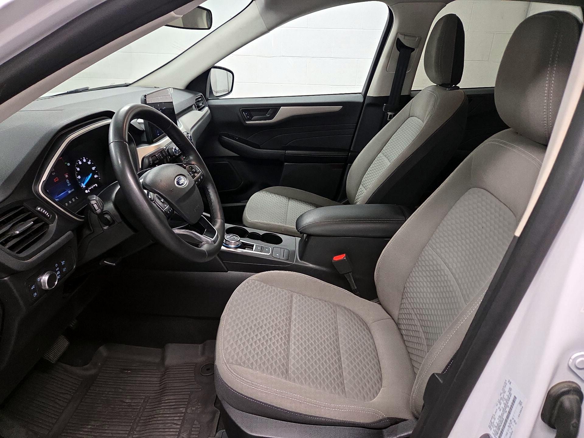 Thumbnail: 2022 Ford Escape - 11