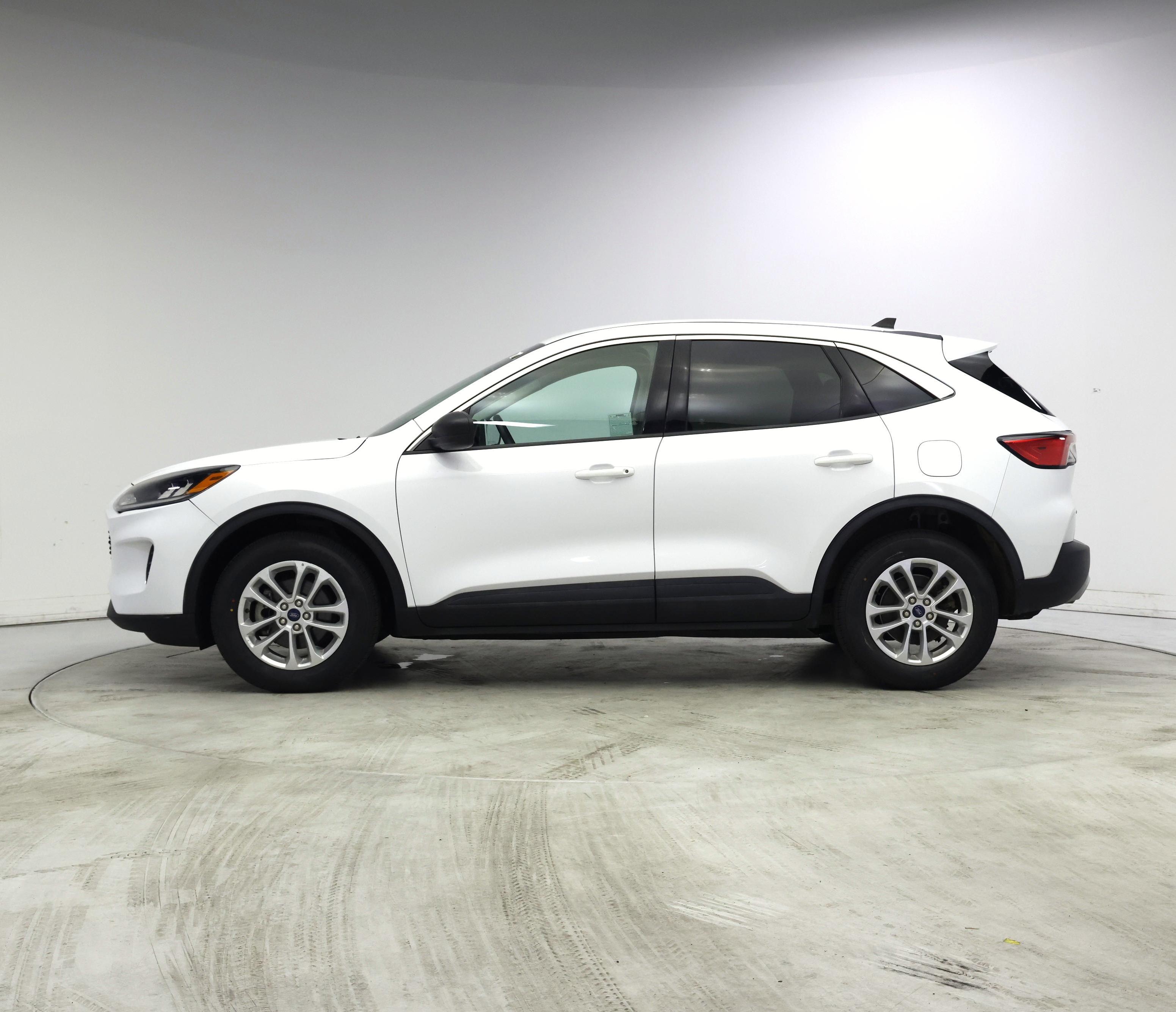Thumbnail: 2022 Ford Escape - 3