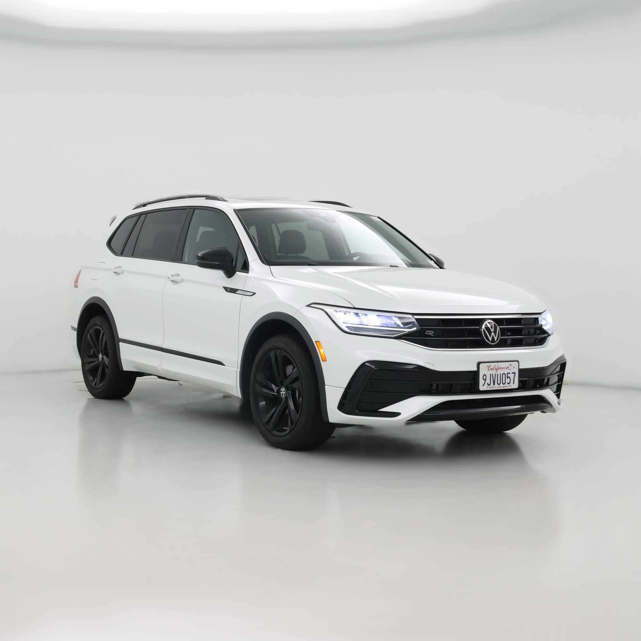 Thumbnail: 2023 Volkswagen Tiguan - 1
