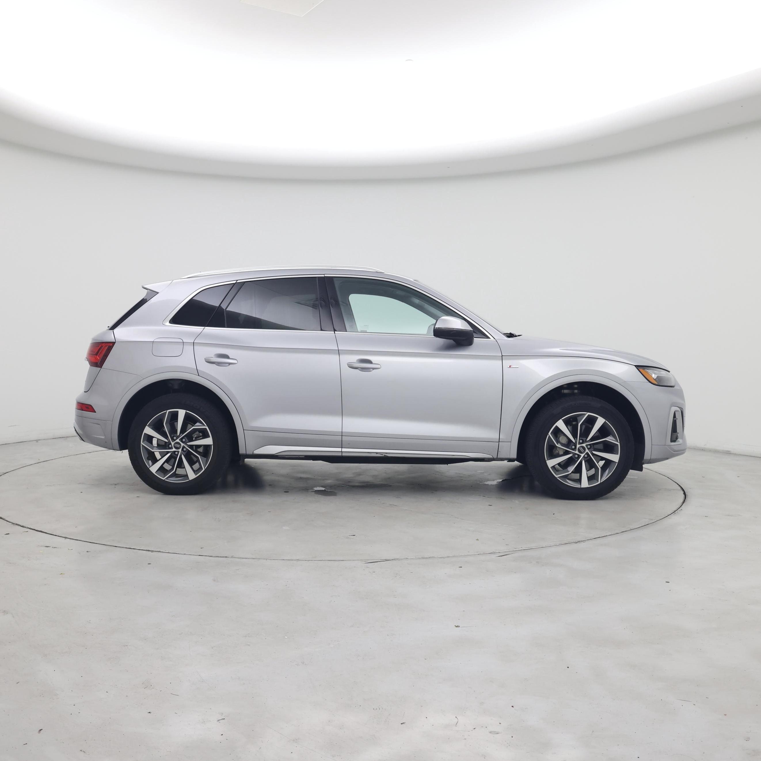 Thumbnail: 2024 Audi Q5 - 7