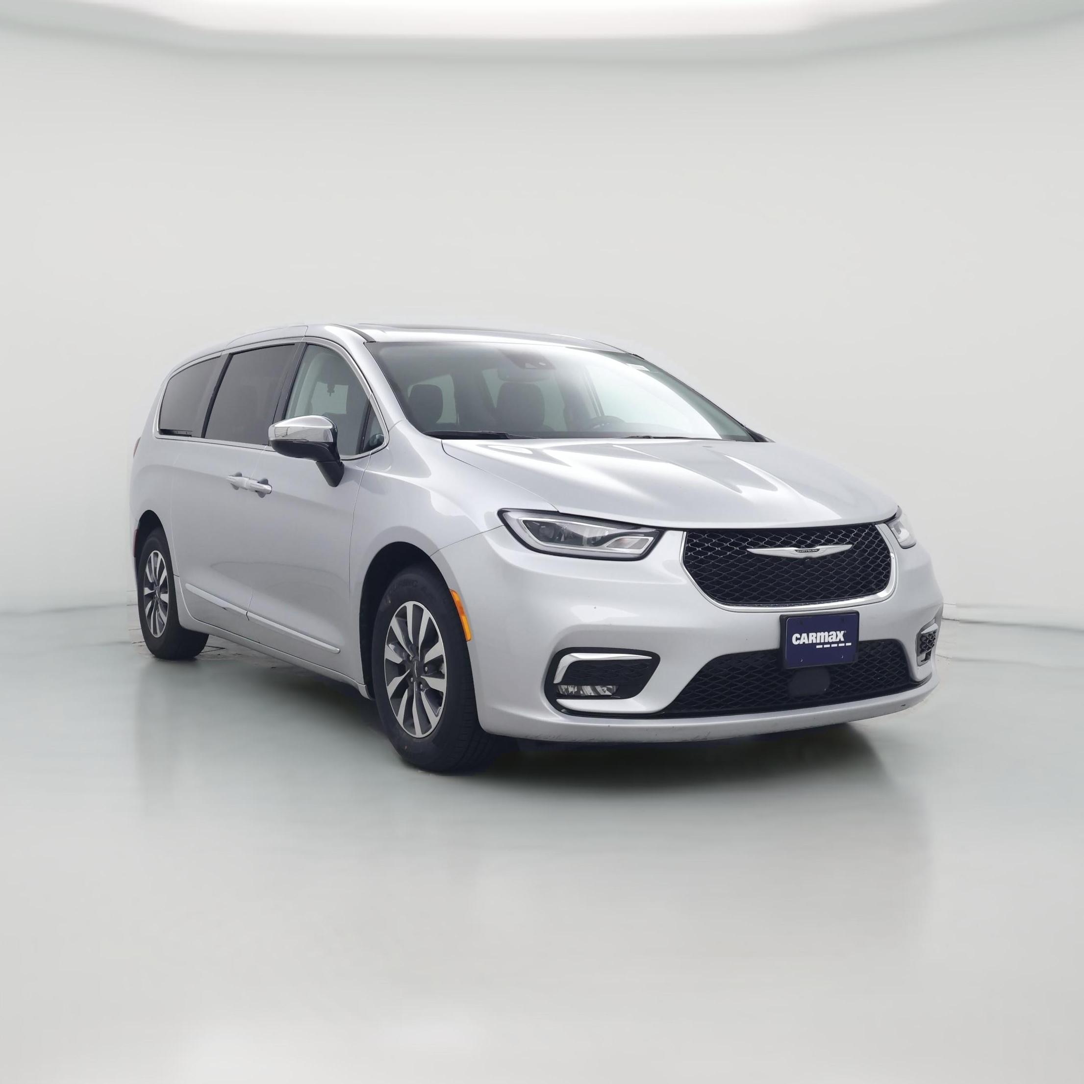 Thumbnail: 2023 Chrysler Pacifica - 1