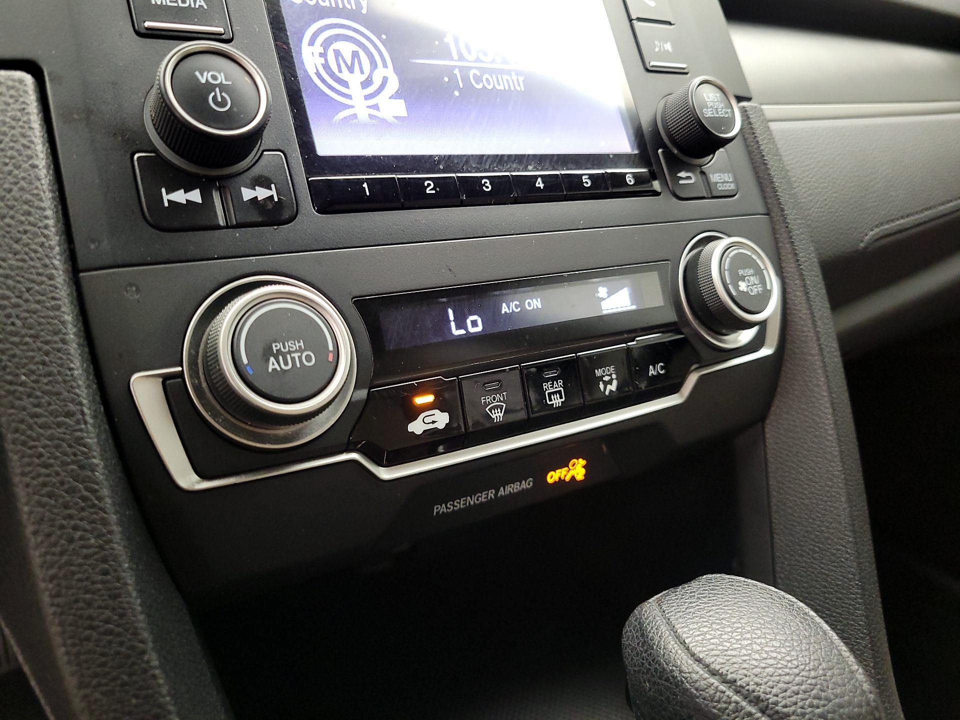 Thumbnail: 2016 Honda Civic - 16