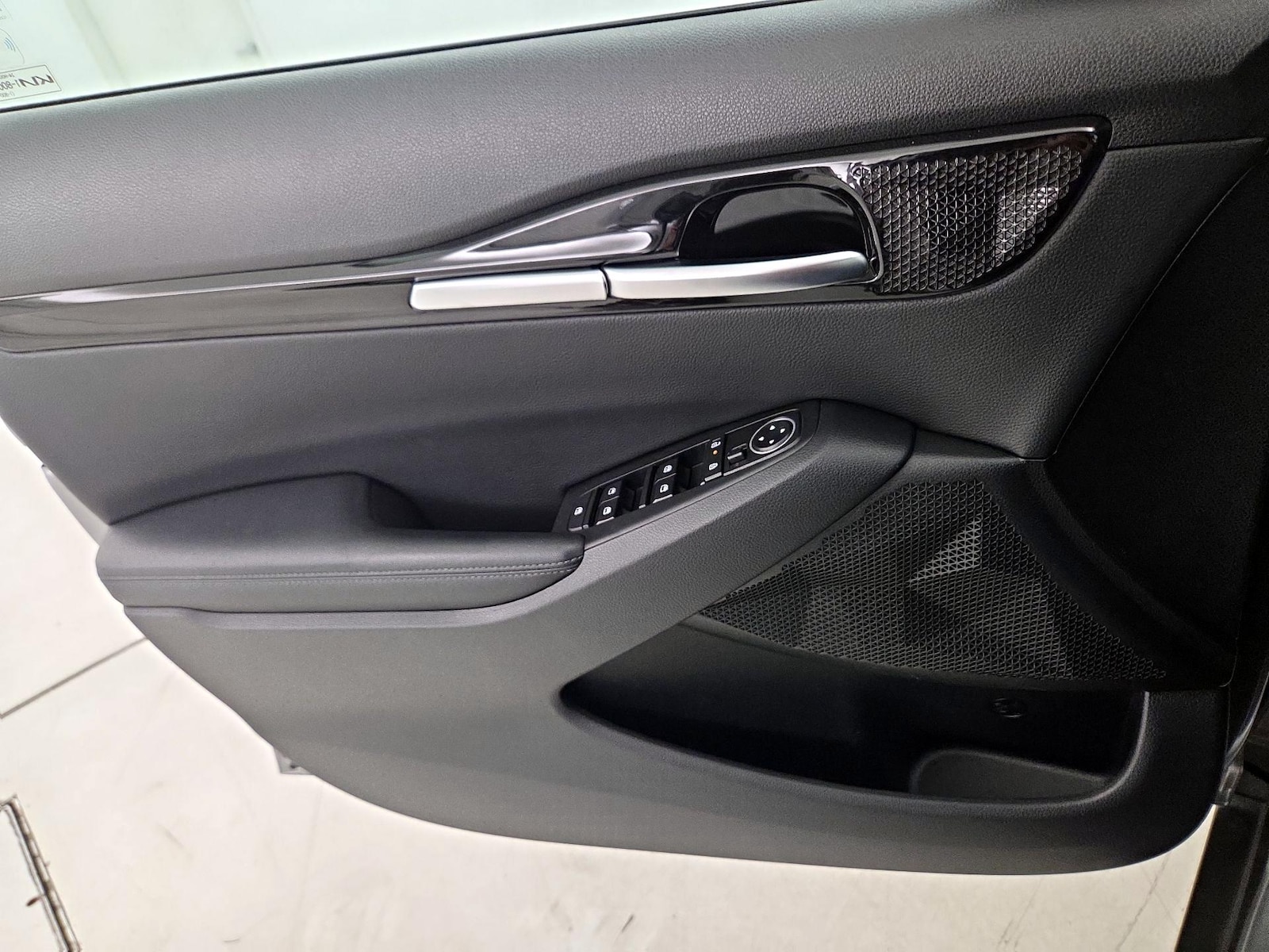 2025 Kia Seltos EX - Photo 13