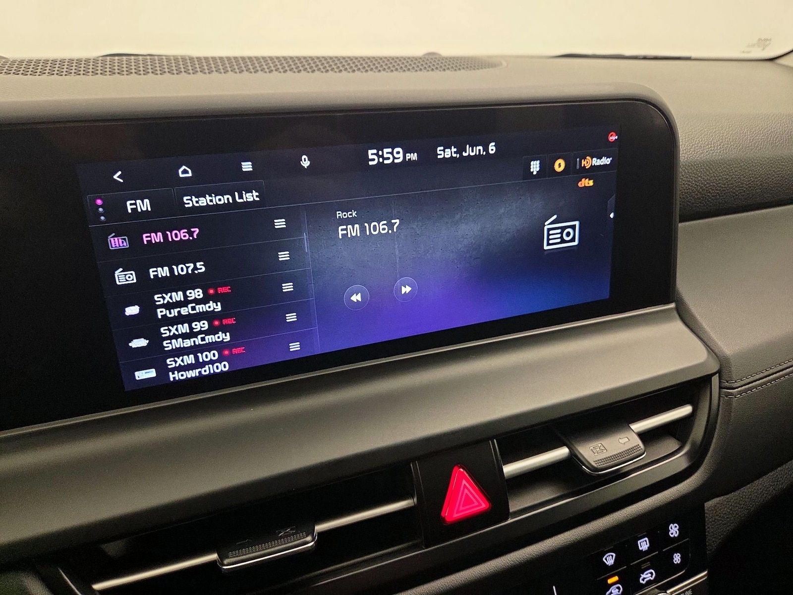 2025 Kia Seltos EX - Photo 17