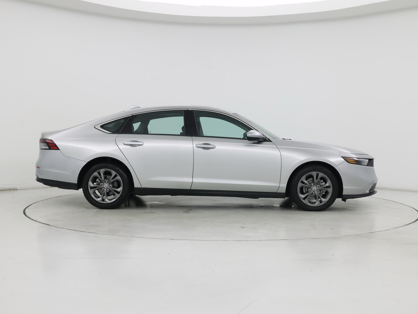 2024 Honda Accord EX - Photo 8