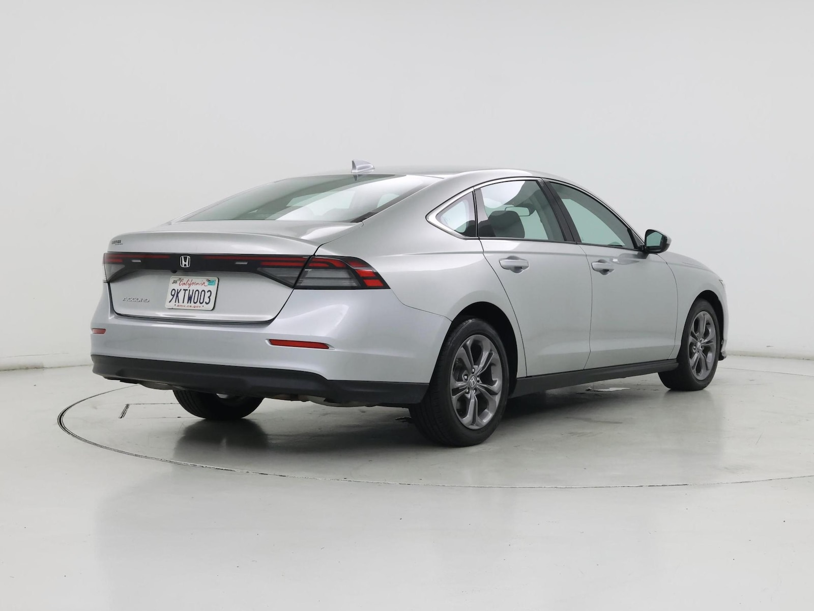 2024 Honda Accord EX - Photo 9