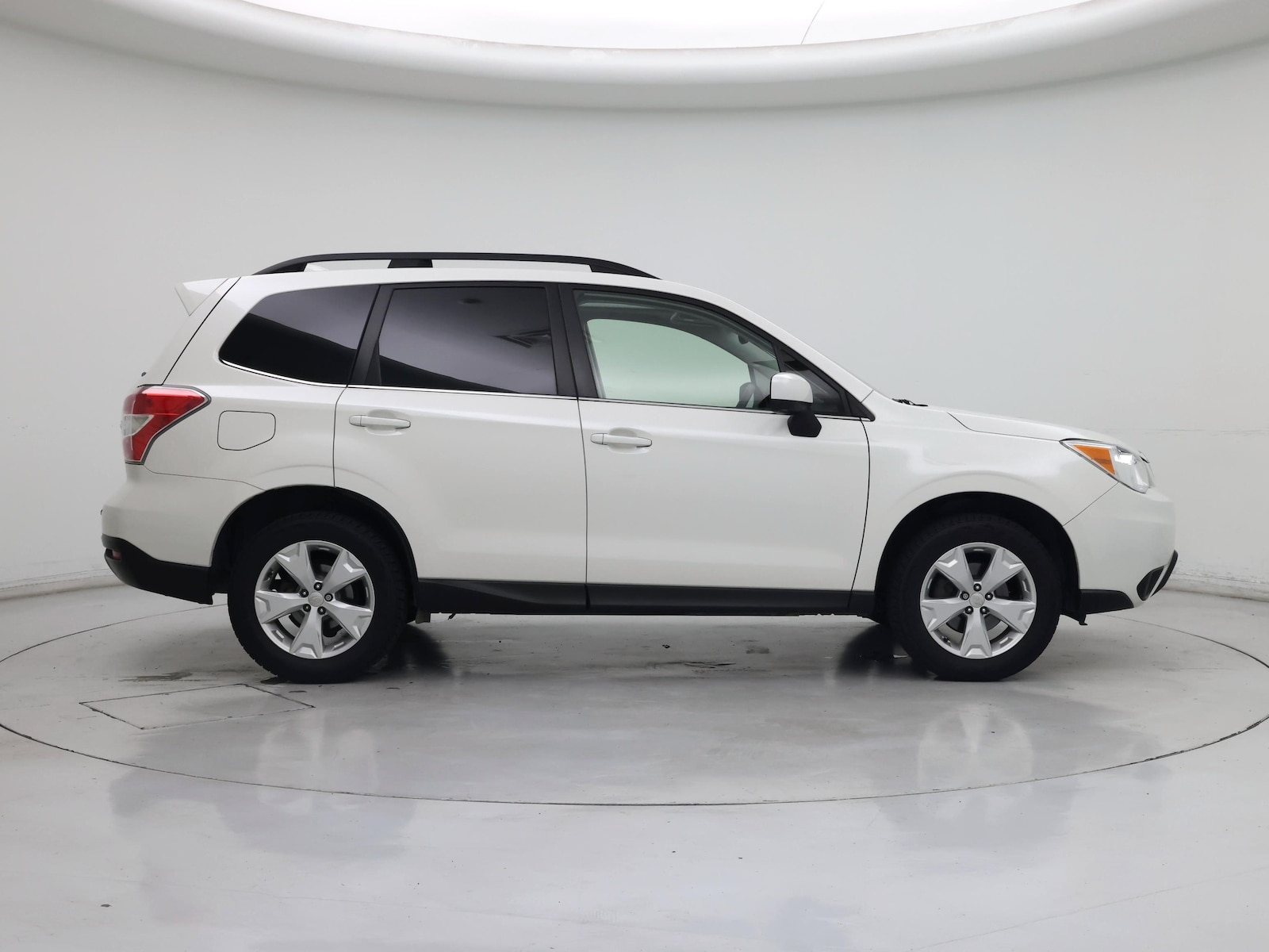 2016 Subaru Forester i Limited - Photo 8