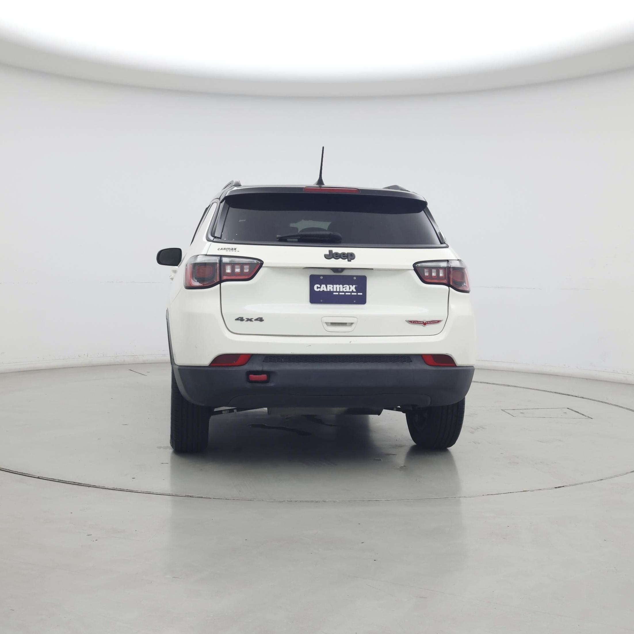 Thumbnail: 2017 Jeep Grand Cherokee - 6