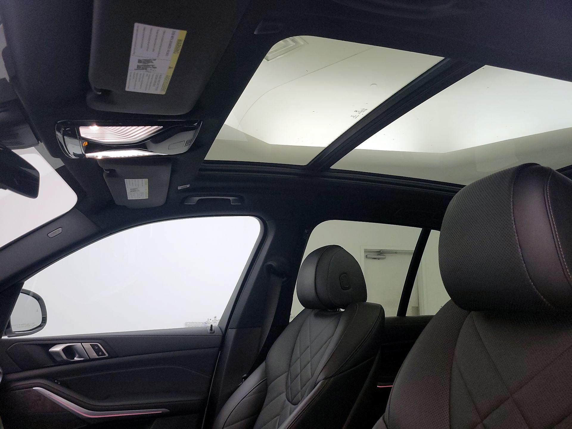 Thumbnail: 2023 BMW X5 - 20