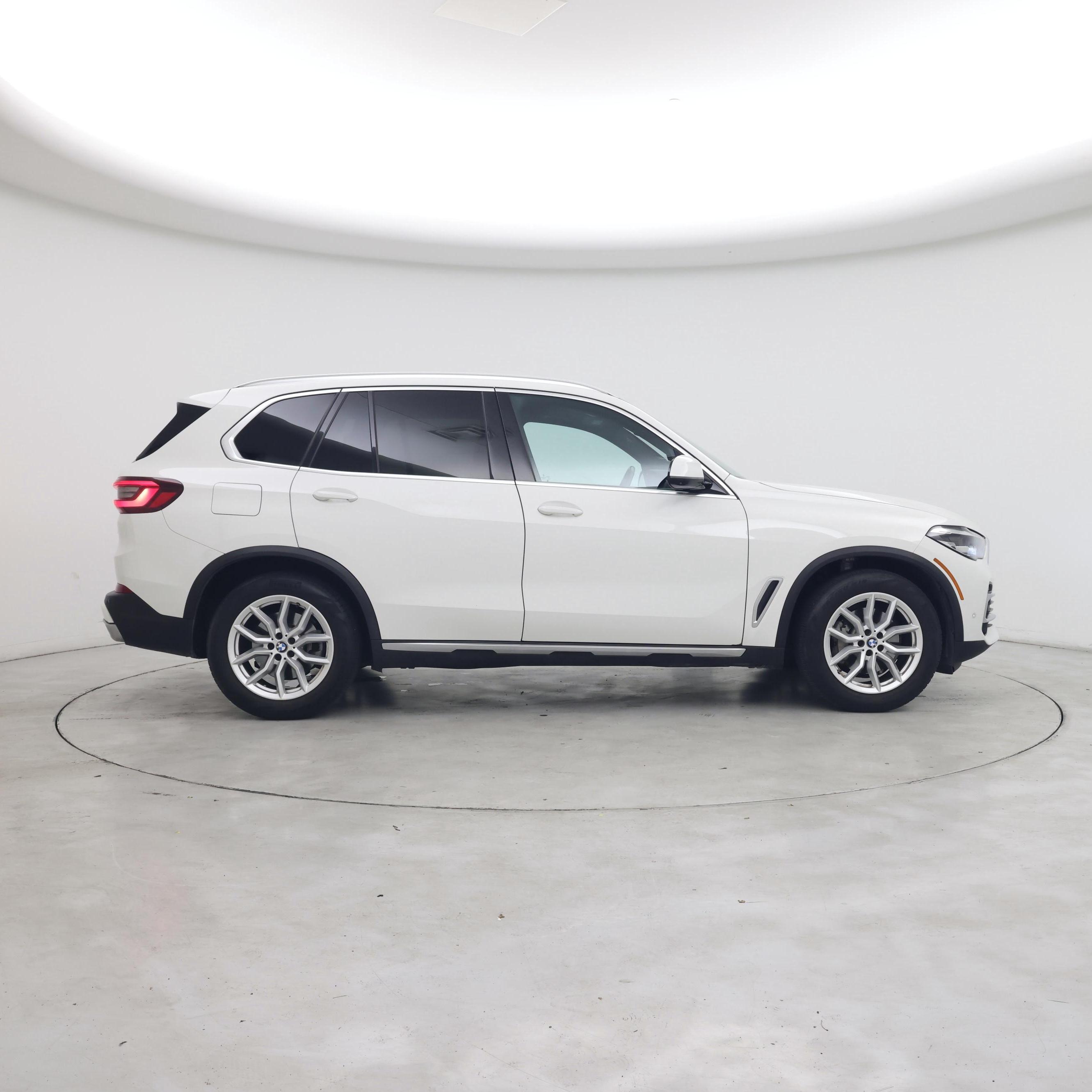 Thumbnail: 2023 BMW X5 - 7