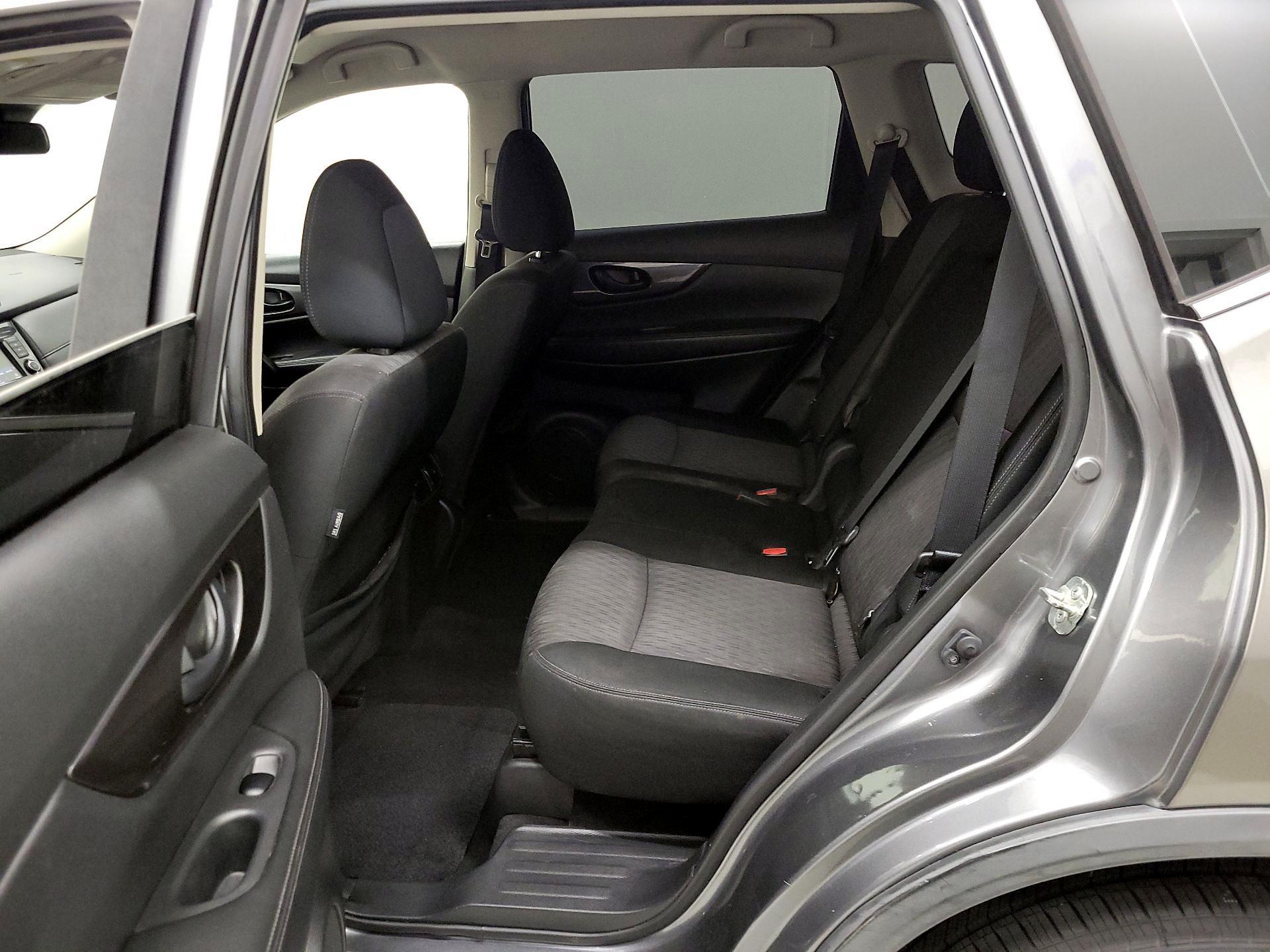 Thumbnail: 2020 Nissan Rogue - 19