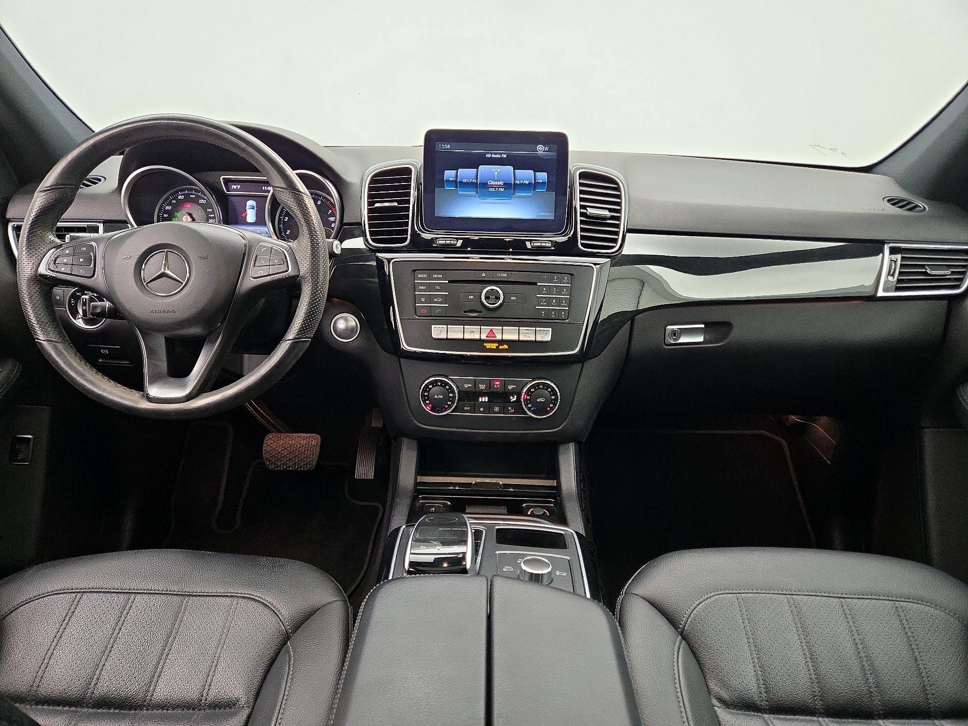 Thumbnail: 2017 Mercedes-Benz GLE - 9