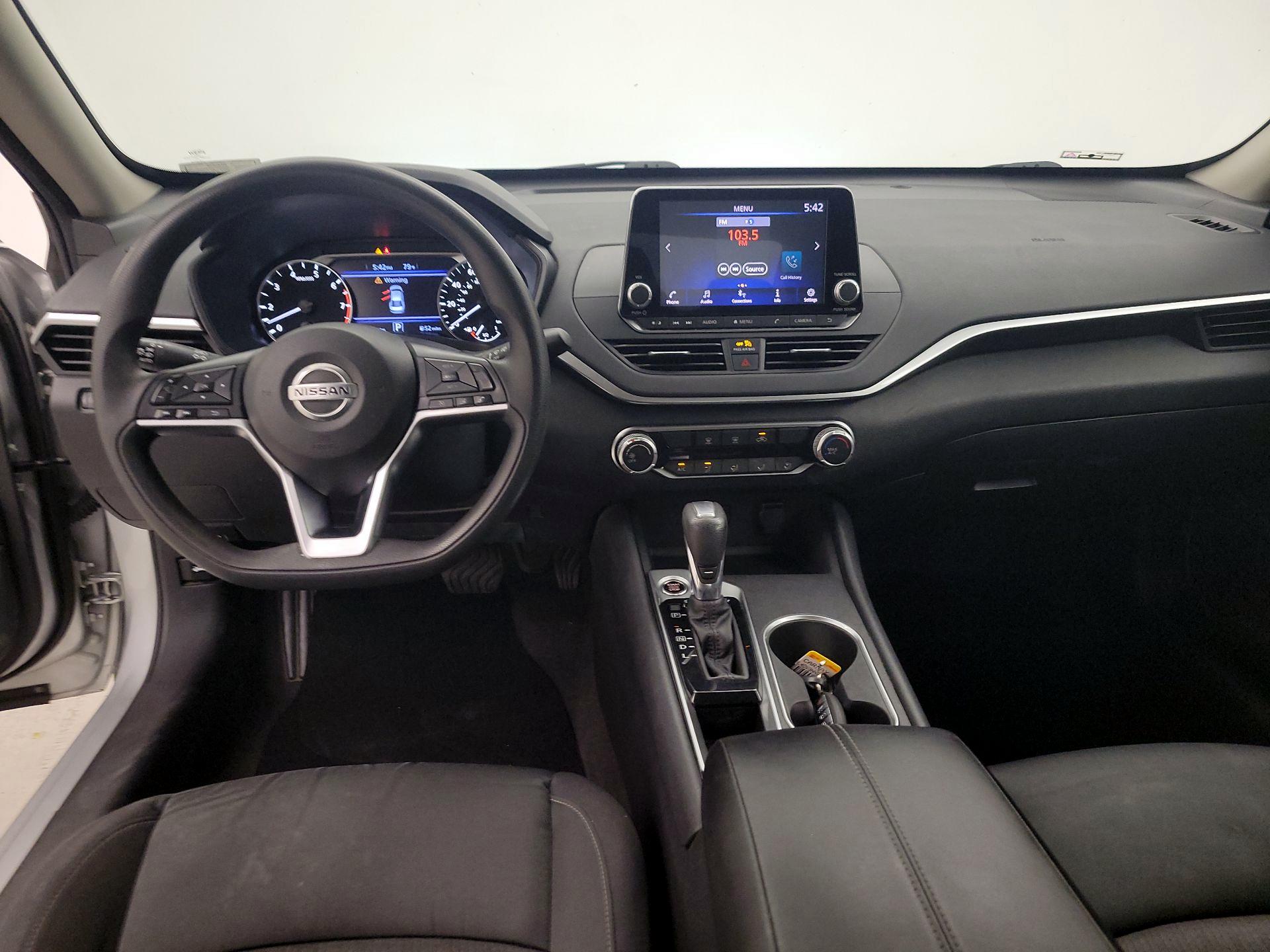 Thumbnail: 2022 Nissan Altima - 9