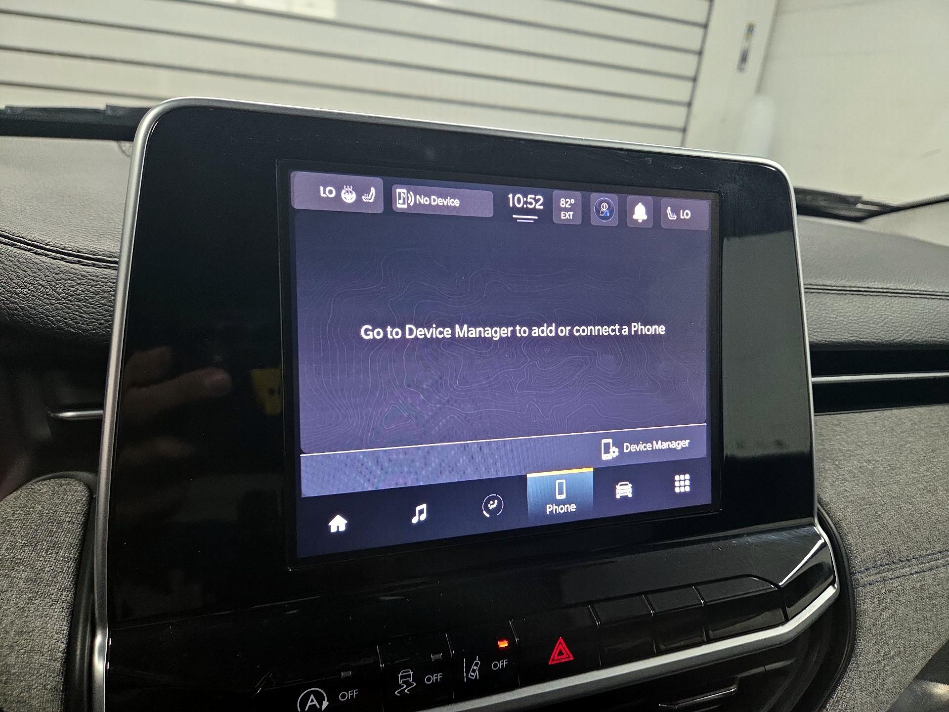 Thumbnail: 2022 Jeep Compass - 14