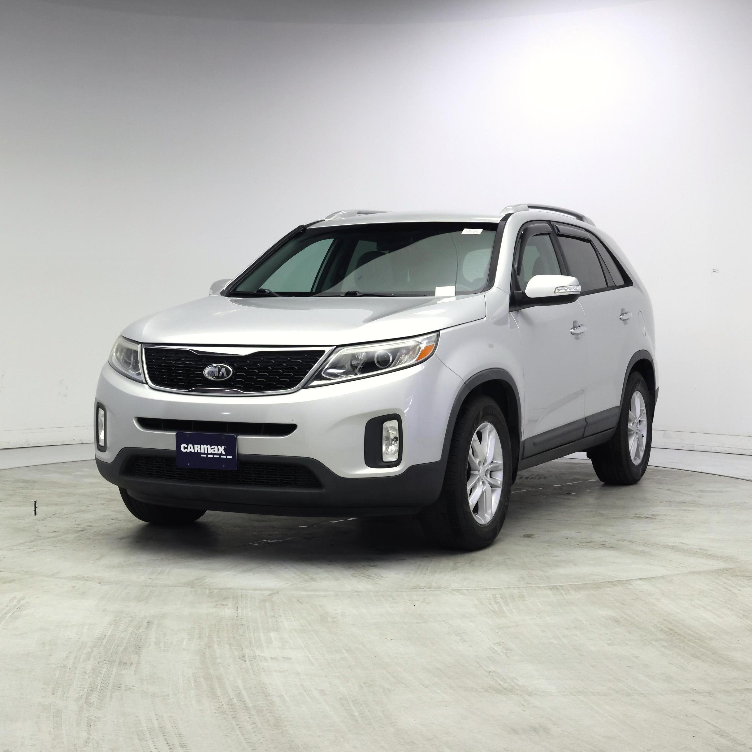 Thumbnail: 2015 Kia Sorento - 4