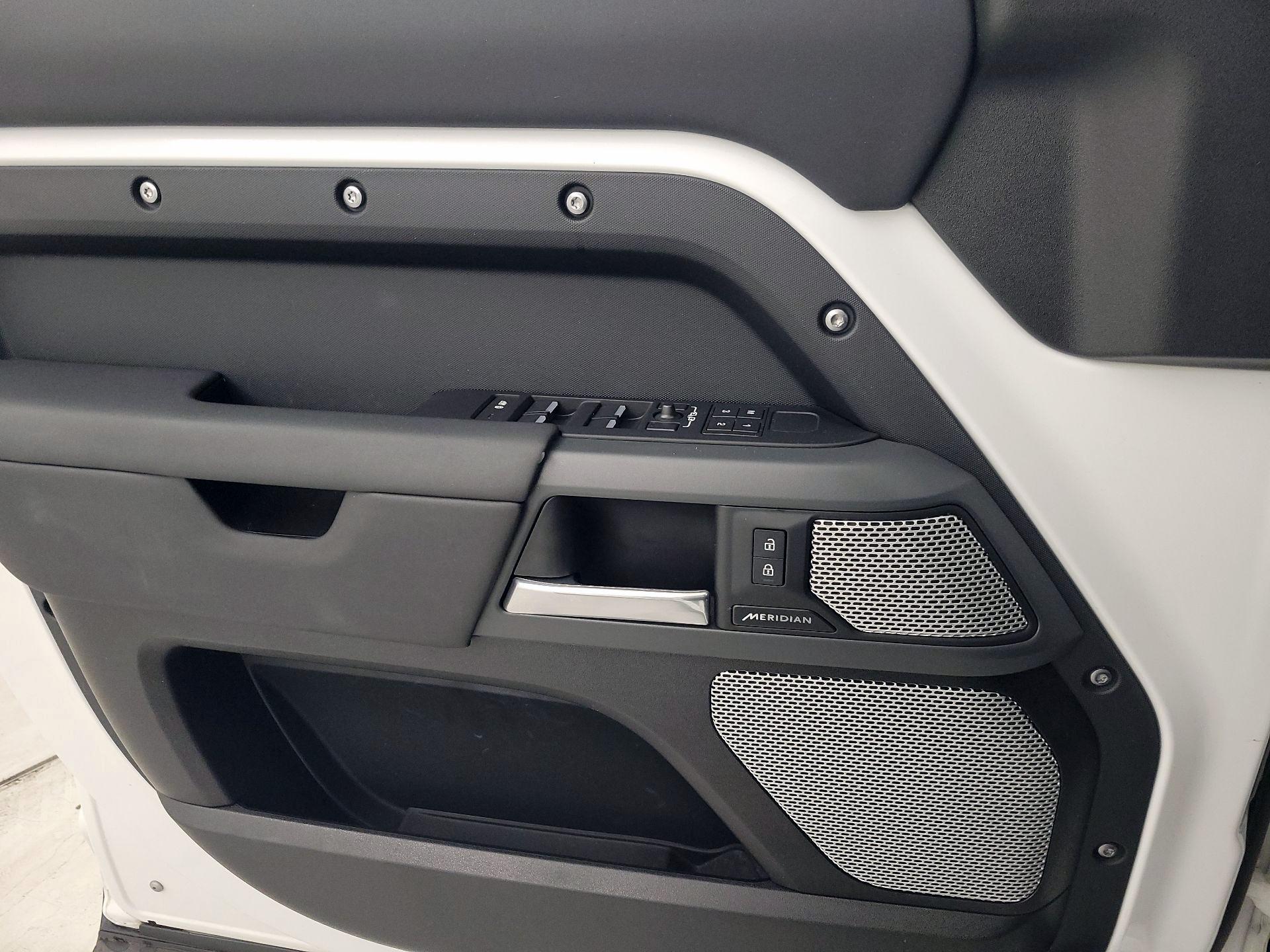 Thumbnail: 2024 Land Rover Defender - 12