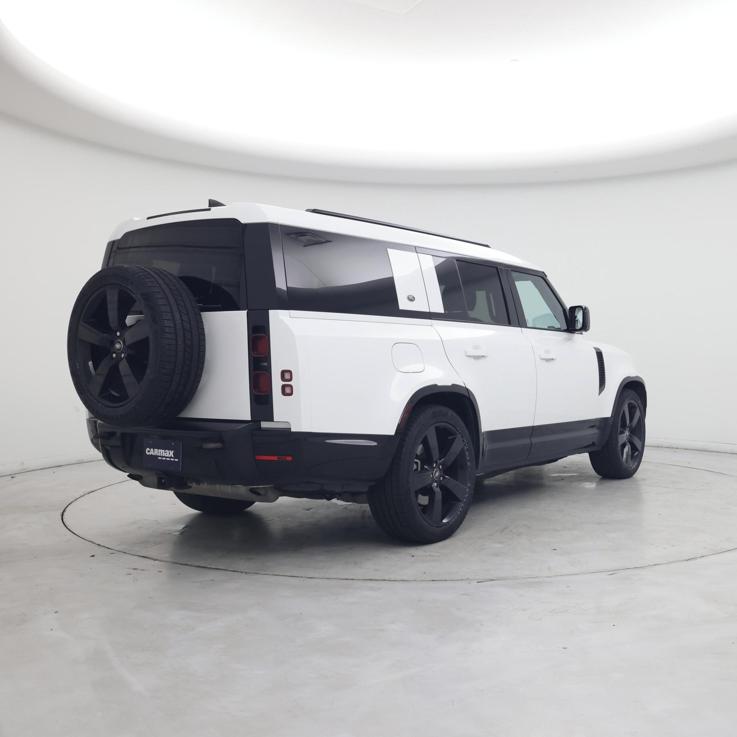 Thumbnail: 2024 Land Rover Defender - 8