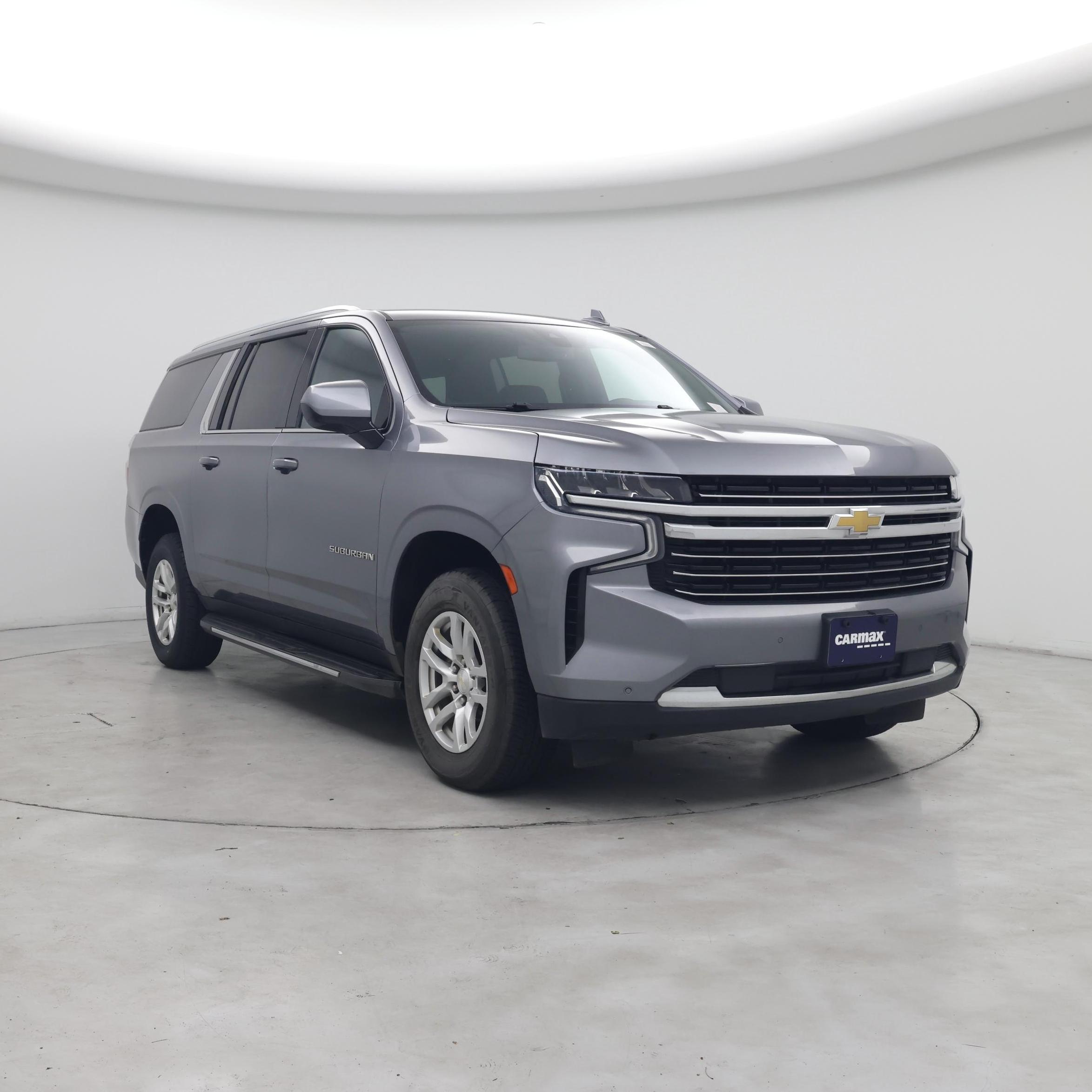 Silver 2022 Chevrolet Suburban SUV / Crossover 4X2 Automatic