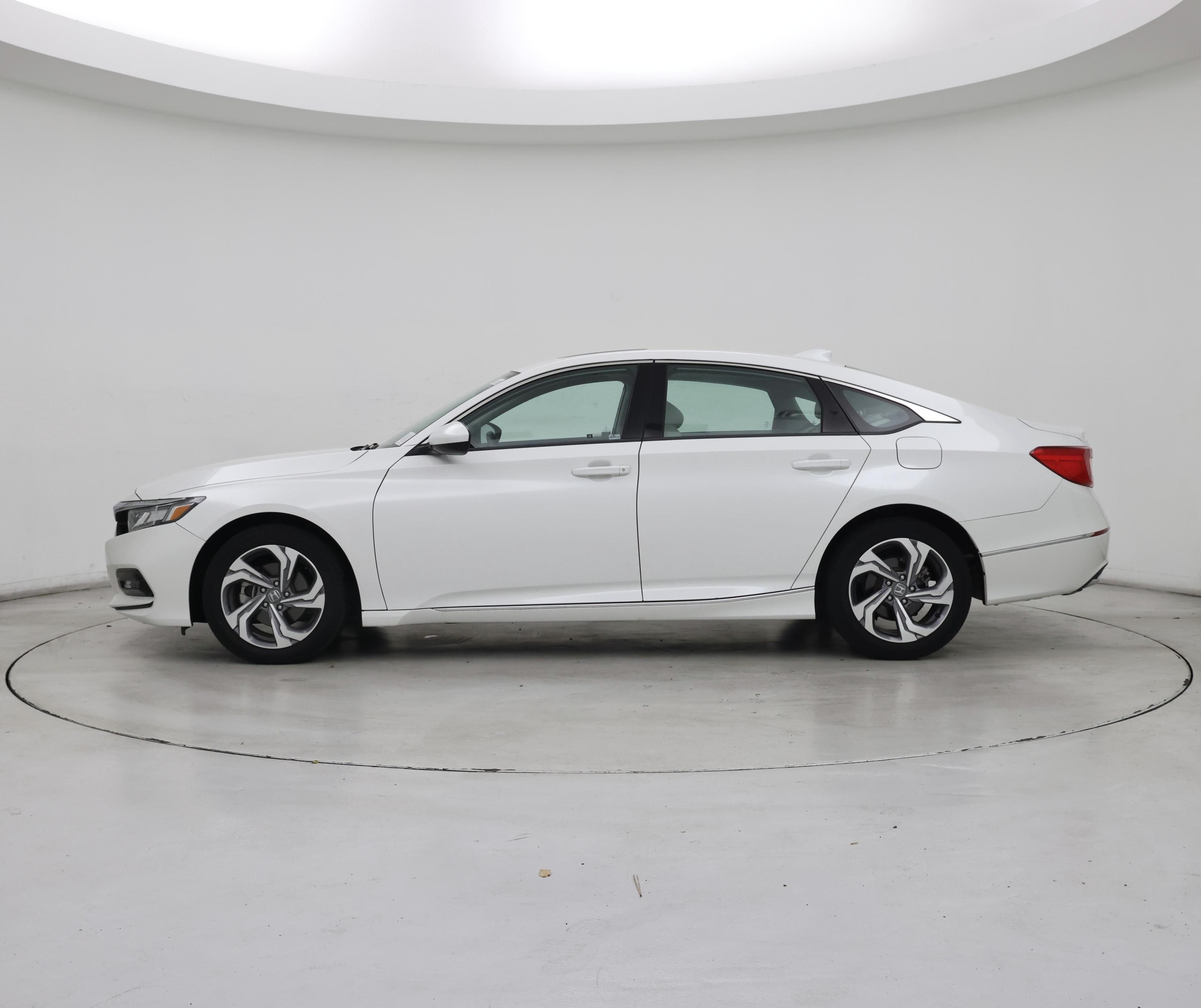 Thumbnail: 2018 Honda Accord - 3